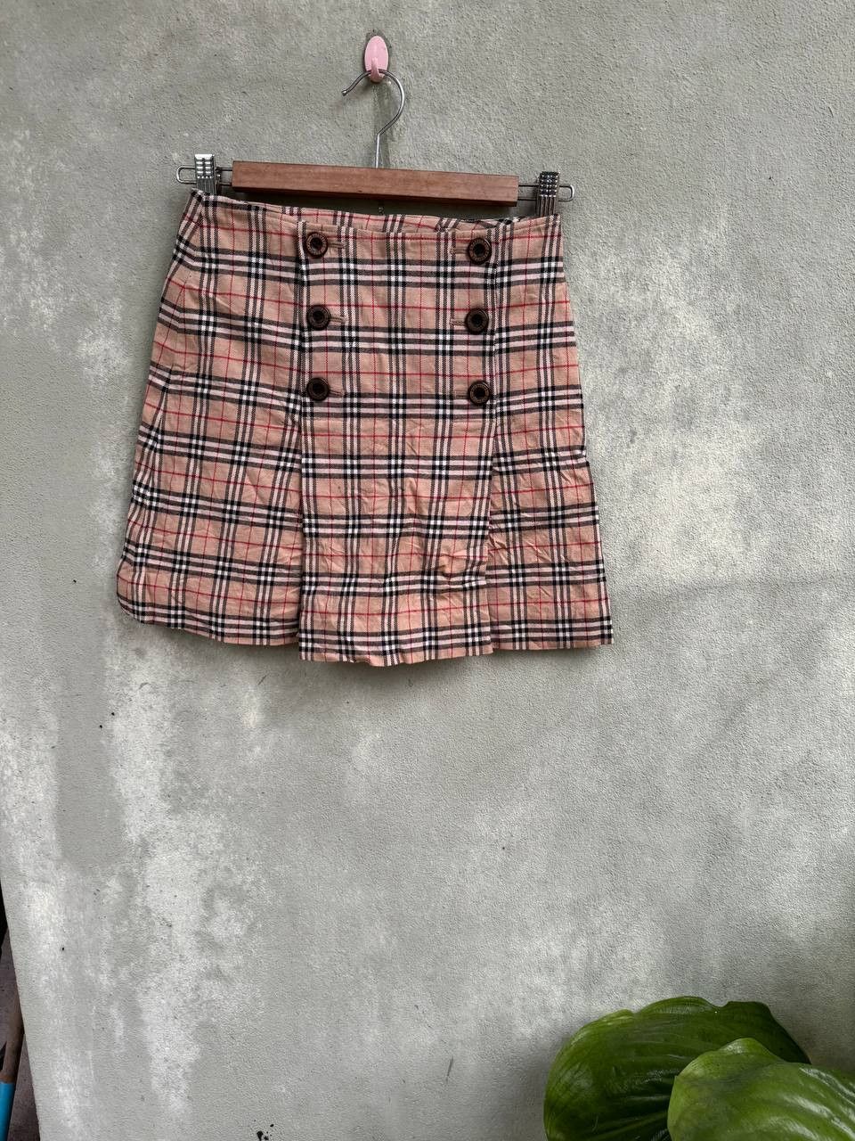 image of Burberry Nova Chek in Brown, Women's (Size 25)