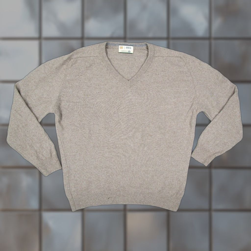 Marks & Spencer VINTAGE Marks and Spencer Sweater Men's Medium Beige Wool Pullover V-Neck Long Sleeve Casual Size US M / EU 48-50 / 2 - 1 Thumbnail