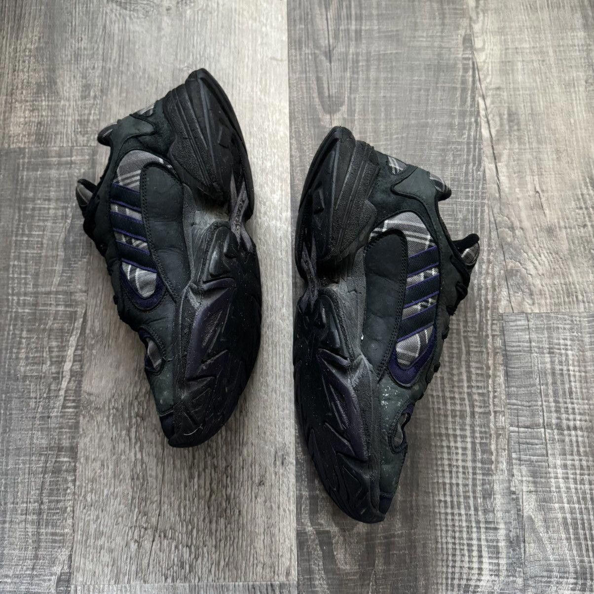 Adidas ADIDAS • Yung-1 "Purple Plaid" (9M) Size US 9 / EU 42 - 8 Thumbnail