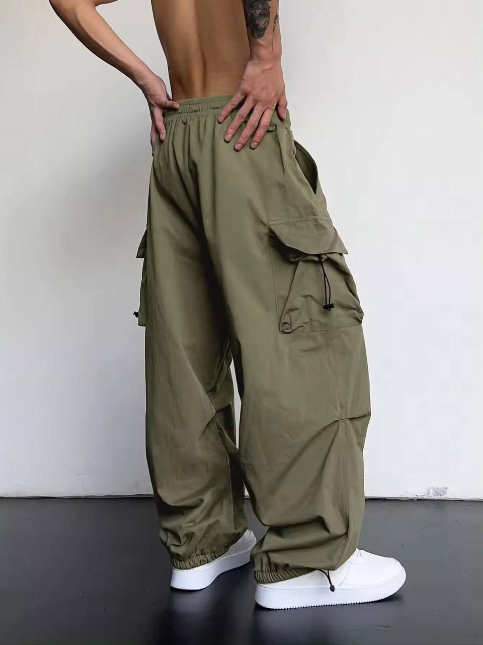 Vintage men's monochrome kargo pants y2k Size US 36 / EU 52 - 3 Thumbnail
