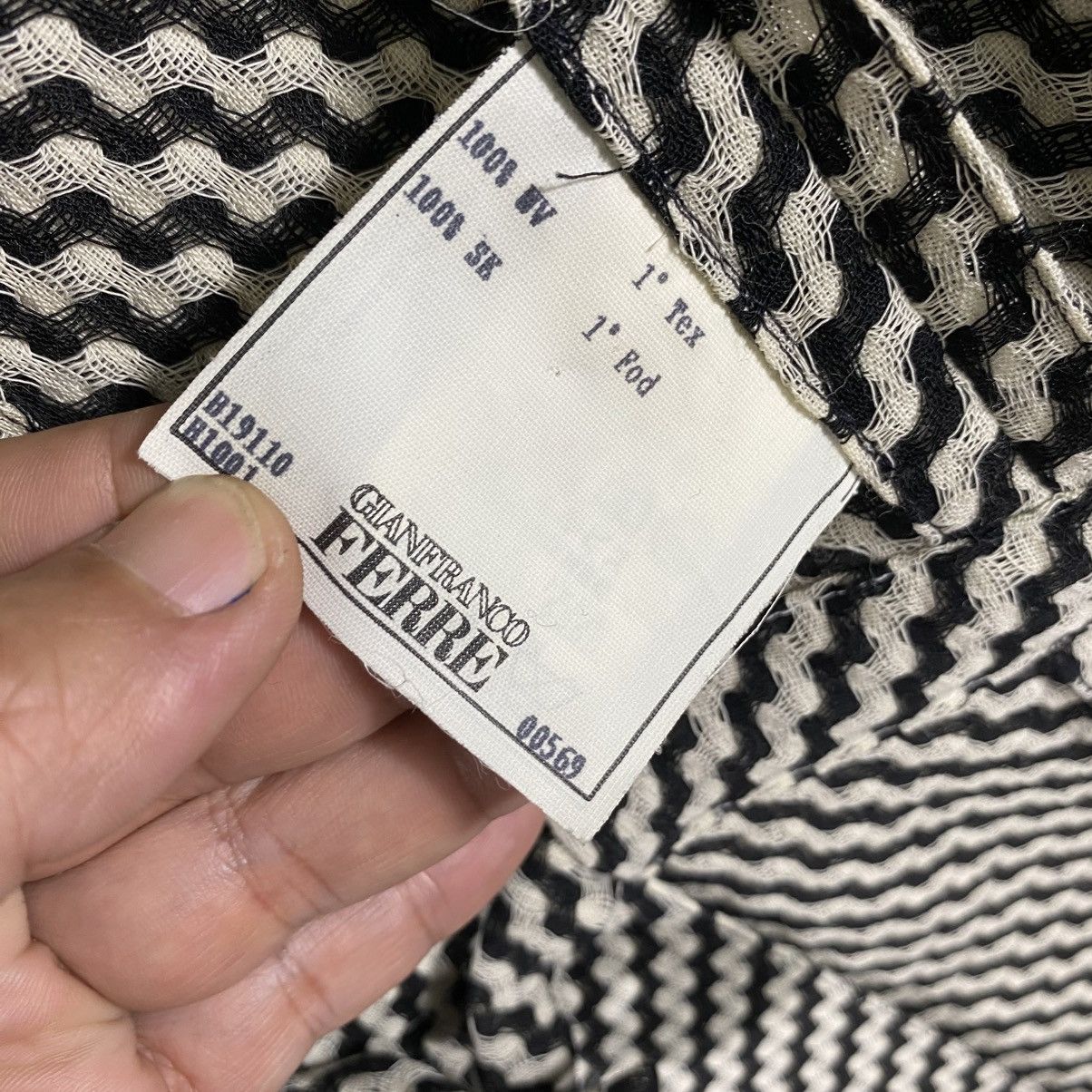 Designer × Gianfranco Ferre Vintage Gianfranco Ferre Italy Cardigan Wool Size 42 (M) Size M / US 6-8 / IT 42-44 - 9 Thumbnail