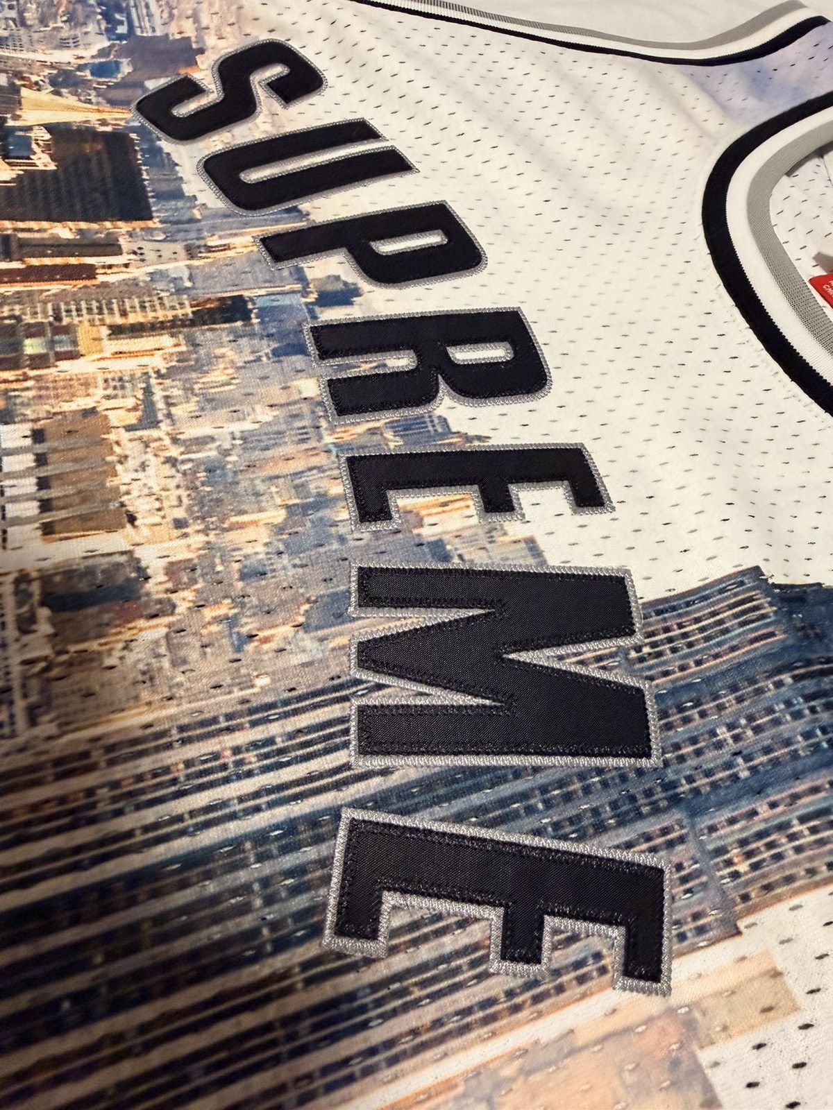 Mitchell & Ness × Supreme Supreme Mitchell & Ness New York Skyline Jersey Size US XL / EU 56 / 4 - 3 Thumbnail