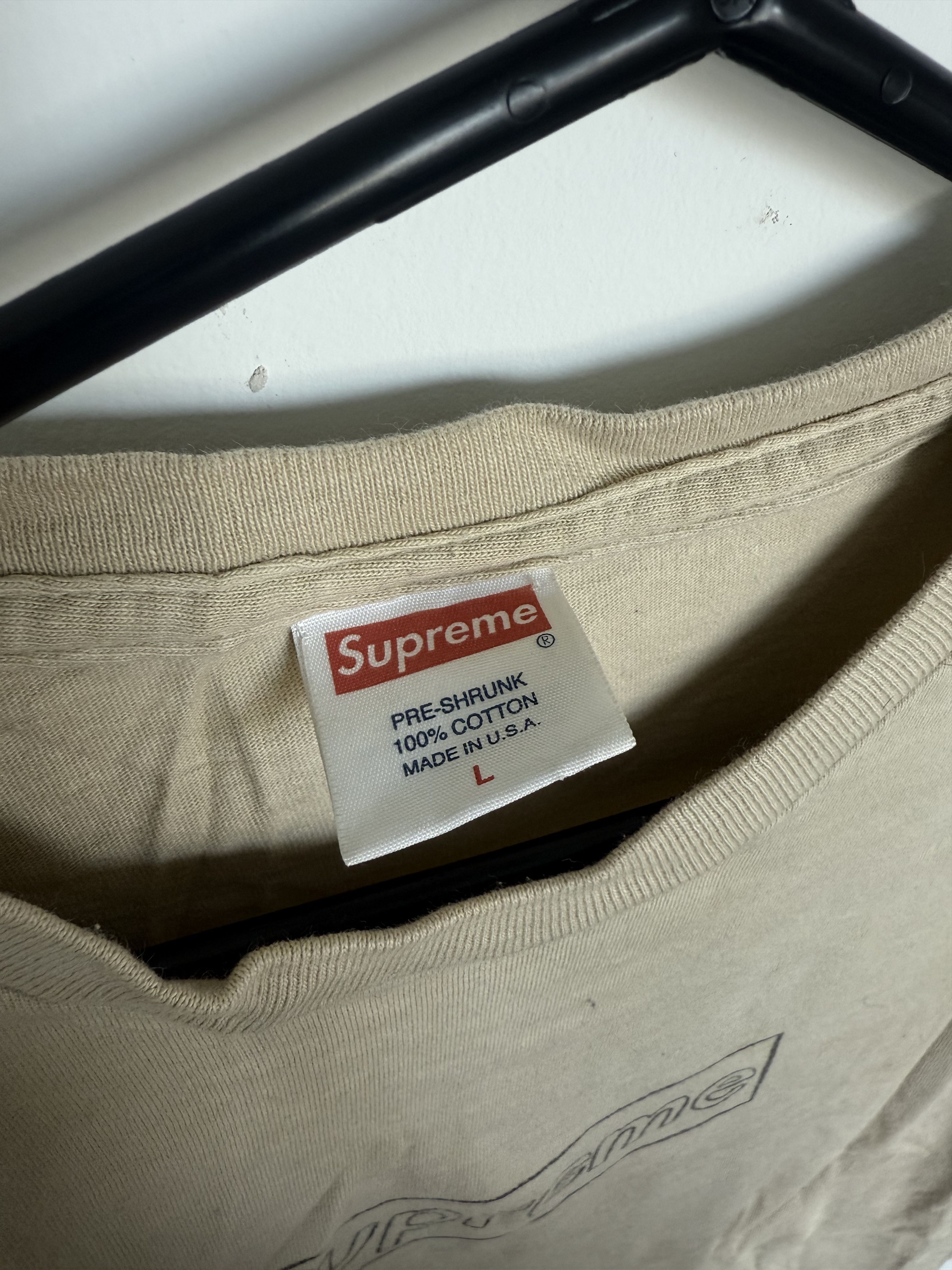 Kaws × Supreme Supreme x Kaws Size US M / EU 48-50 / 2 - 4 Thumbnail