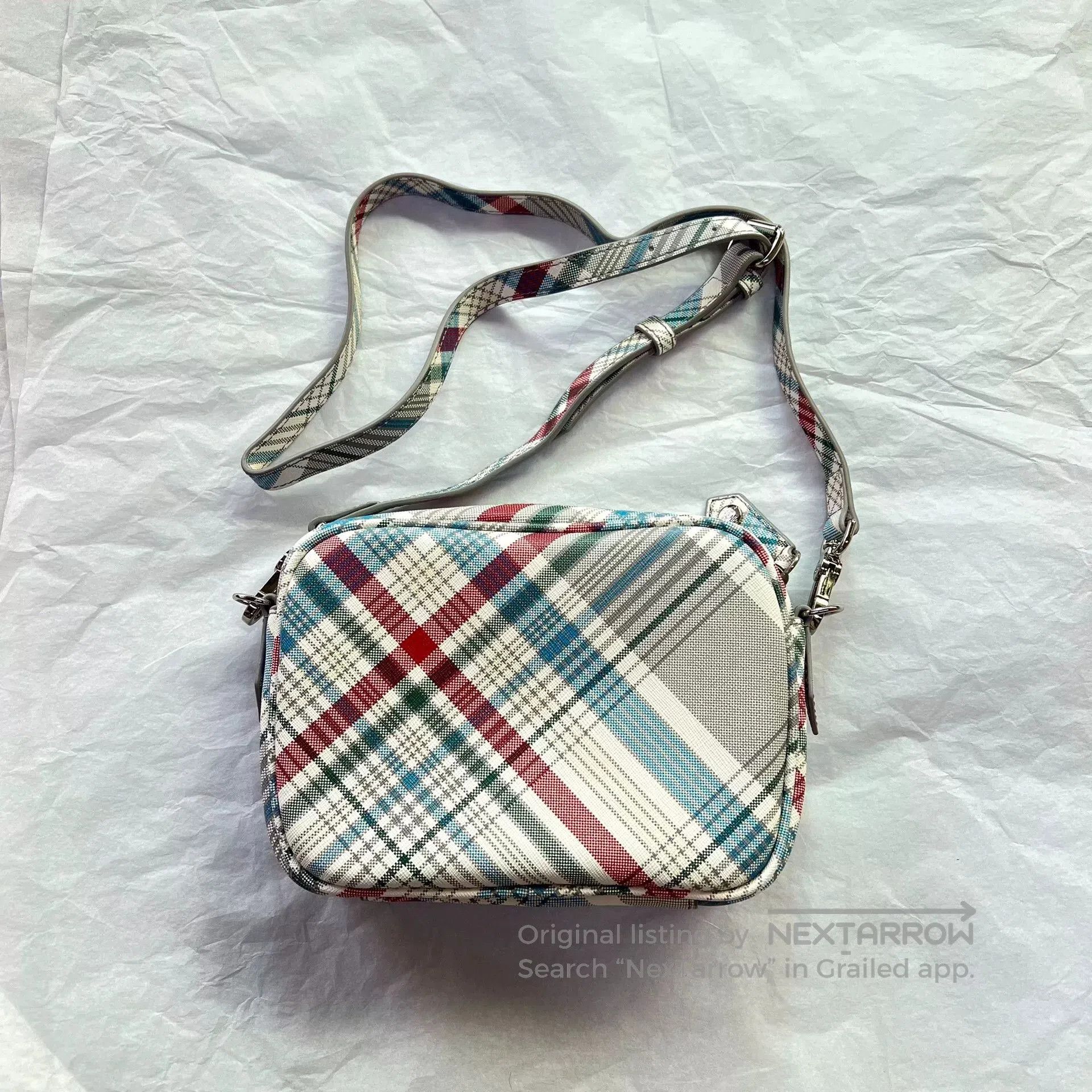 Vivienne Westwood Vivienne Westwood Anna Check Camera Crossbody Bag. Size ONE SIZE - 3 Thumbnail