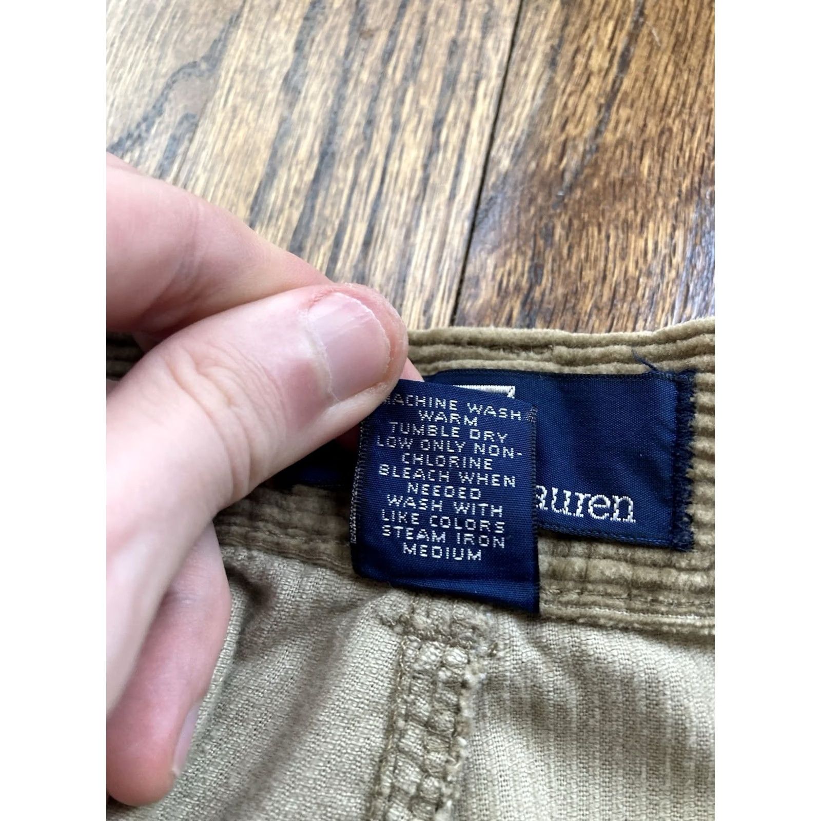 Polo Ralph Lauren VINTAGE Polo Ralph Lauren Cargo Pants Mens 35x32 Beige Corduroy 90s Cargo Pocket Zip Button Logo Size US S / EU 44-46 / 1 - 7 Thumbnail
