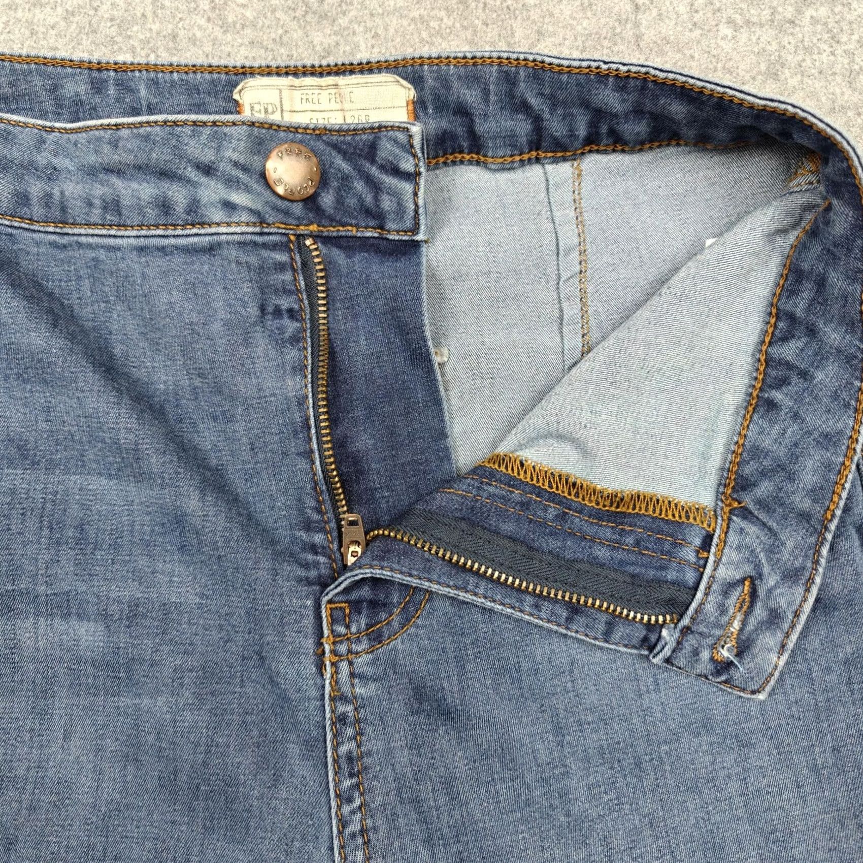 Free People Free People Flare Bell Bottom Jeans Womens 26R Blue Med Wash Stretch Denim Size 26" / US 2 / IT 38 - 2 Thumbnail
