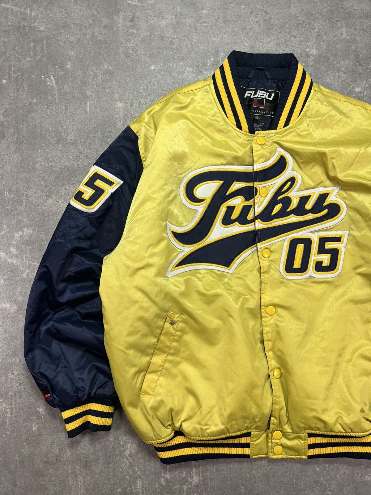 Fubu 90s Fubu Vintage Big Logo Made OG Bomber Jacket XL XXL Rare Size US XL / EU 56 / 4 - 8 Thumbnail
