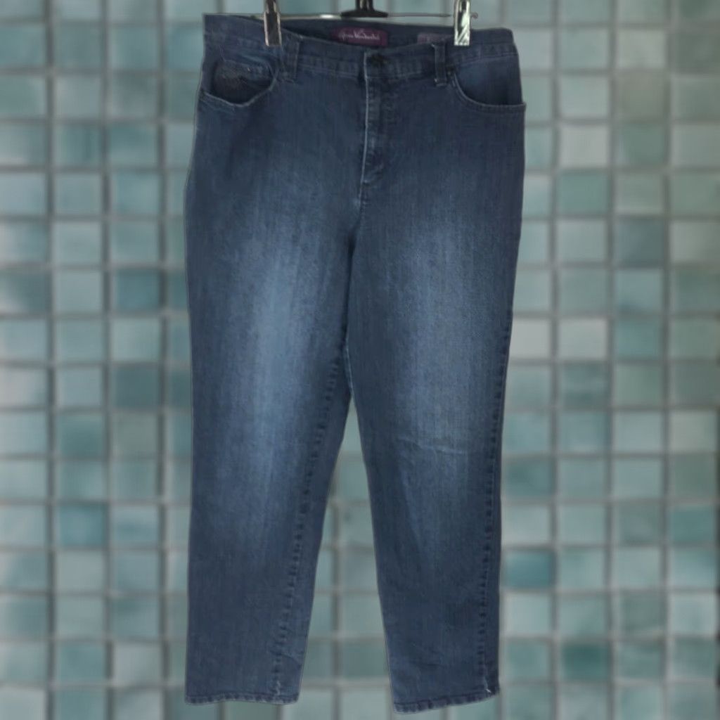 Gloria Vanderbilt Gloria Vanderbilt Womens Jeans Flat Front Straight Blue Size 12 34" Waist 30" Inseam Regular Rise High 5-Pocket Denim Dress Casual Womens Jeans Size 34" / US 12 / IT 48 - 1 Thumbnail