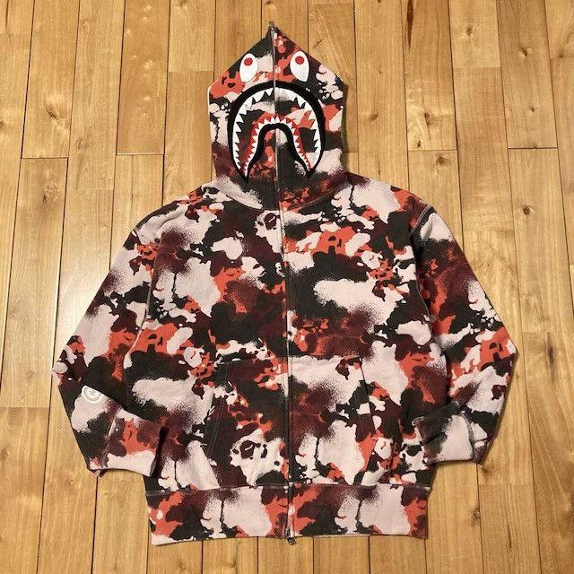 Bape BAPE MAP CAMO Shark Full Zip Hoodie Red a bathing ape Size US S / EU 44-46 / 1 - 1 Thumbnail
