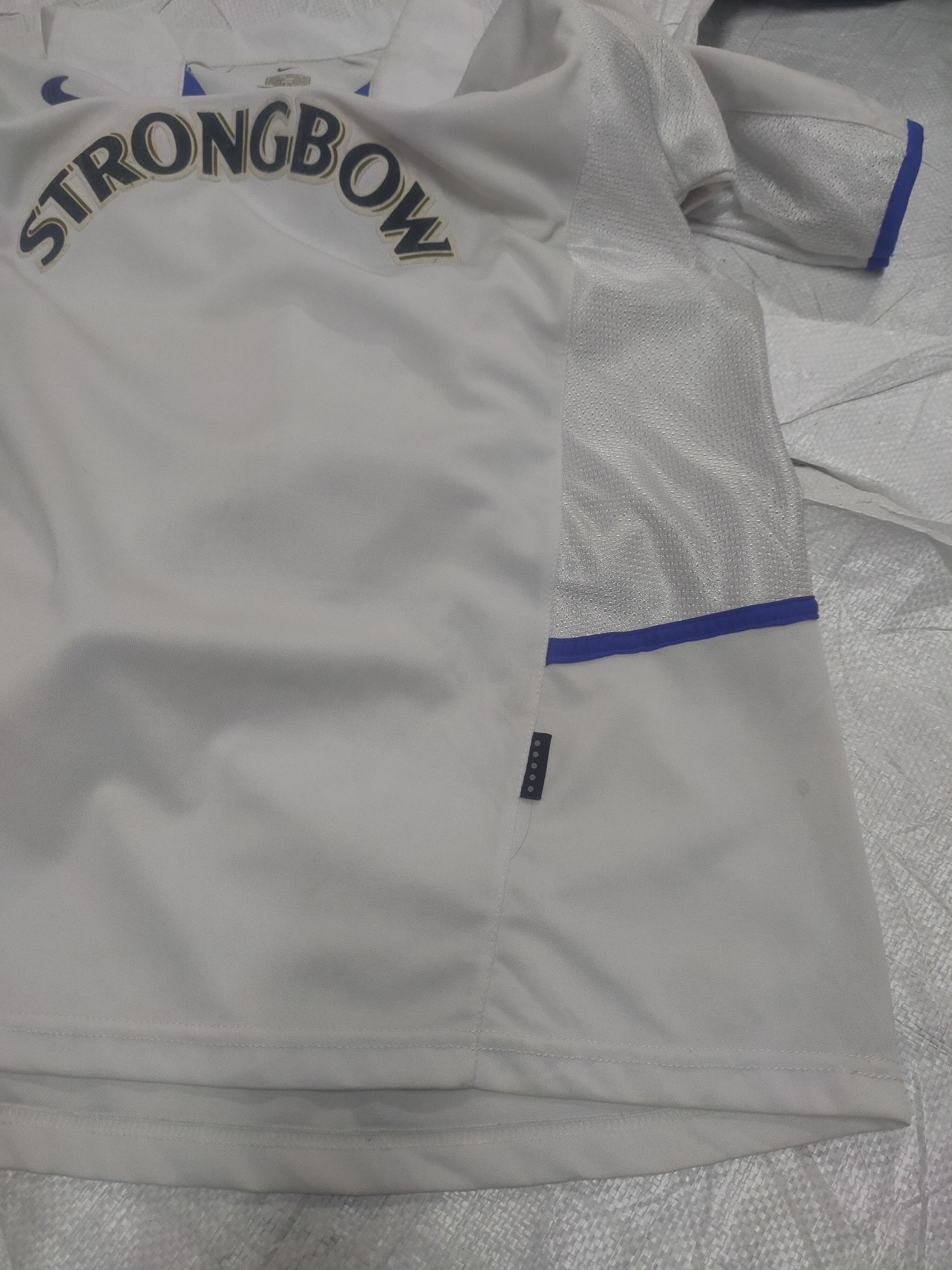Vintage Leeds United Home Football Shirt 2002/03 Nike Size US L / EU 52-54 / 3 - 6 Thumbnail