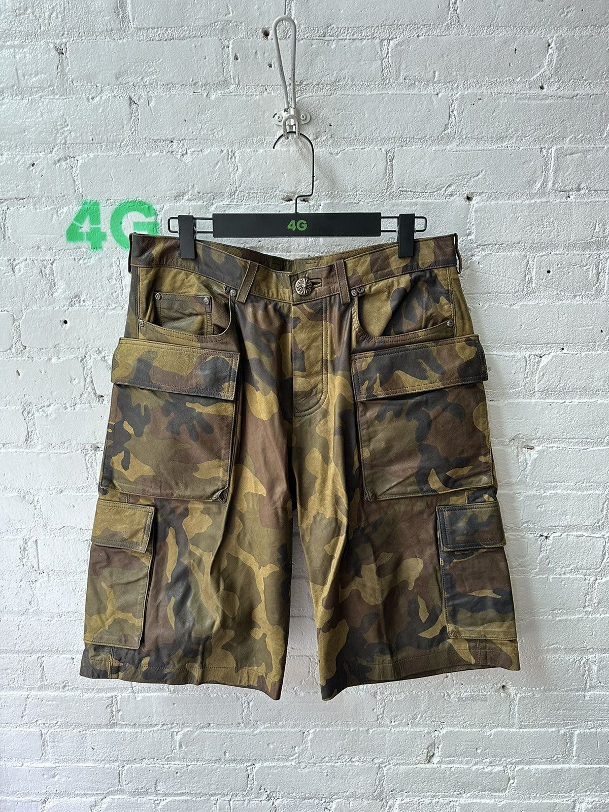 Chrome Hearts CHROME HEARTS LEATHER CAMO SHORTS Size US 34 / EU 50 - 1 Thumbnail