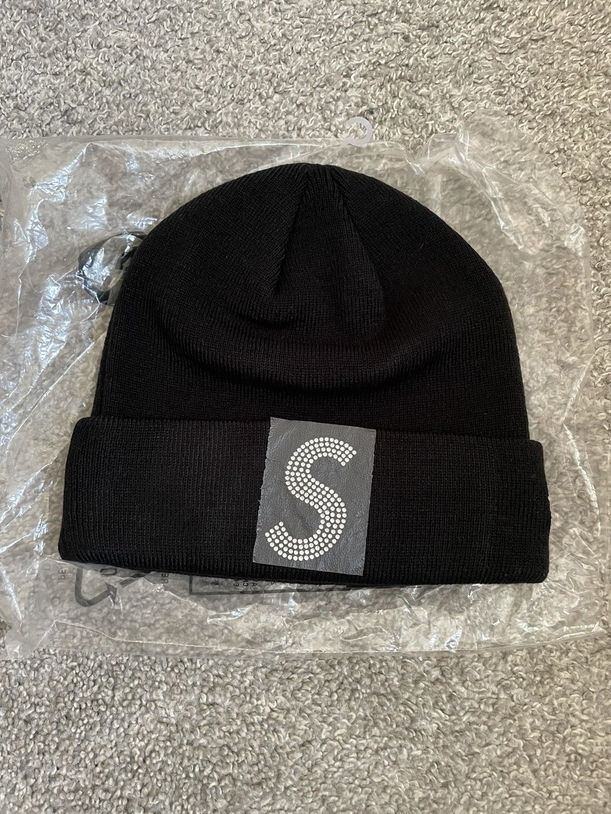 ☆supreme S Logo Knit Cap☆ Supreme S Logo Cap | Grailed