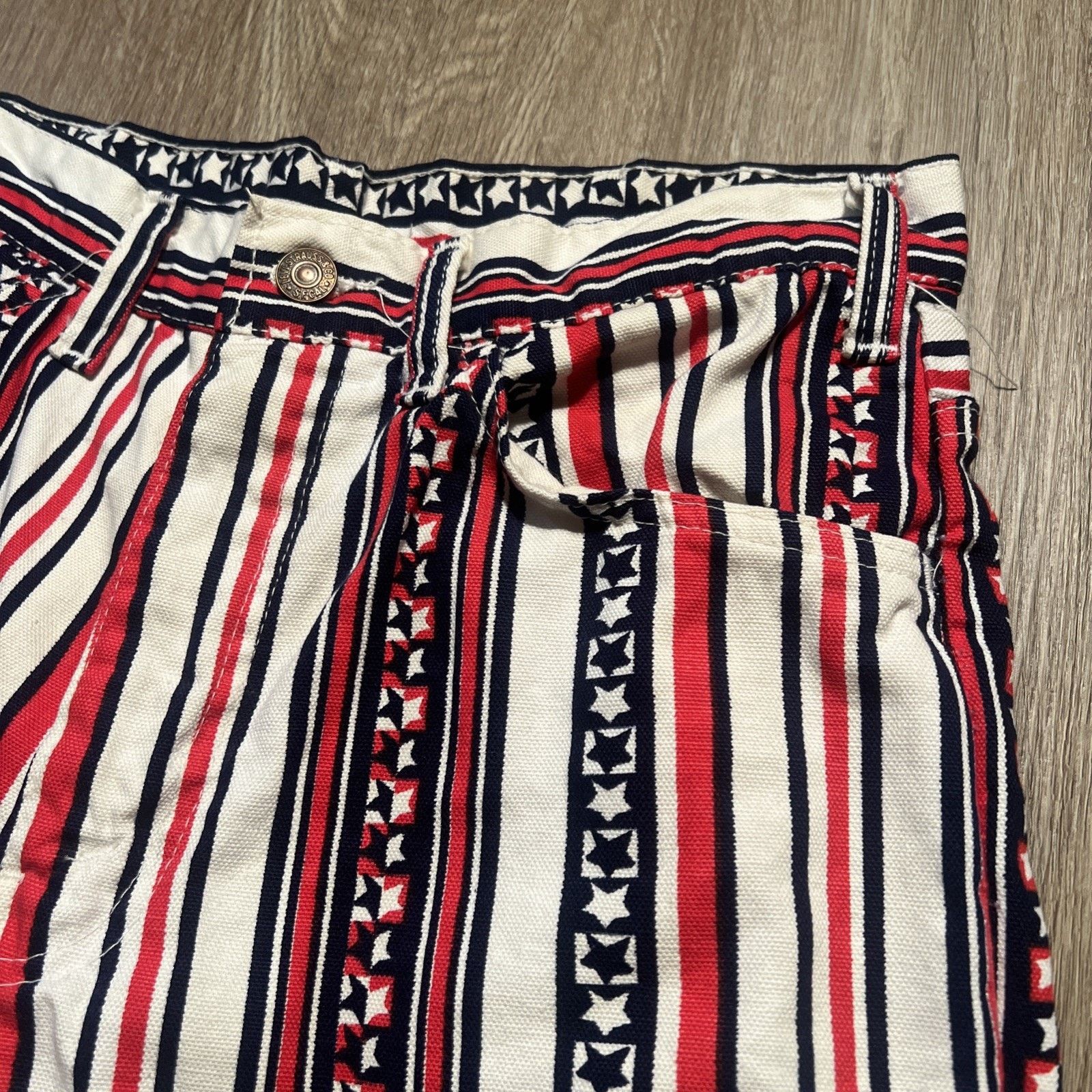 Levi's 60s Vintage LEVI'S Big E Stars Stripes Flare Jeans 29 27 VGC Size US 29 - 6 Thumbnail
