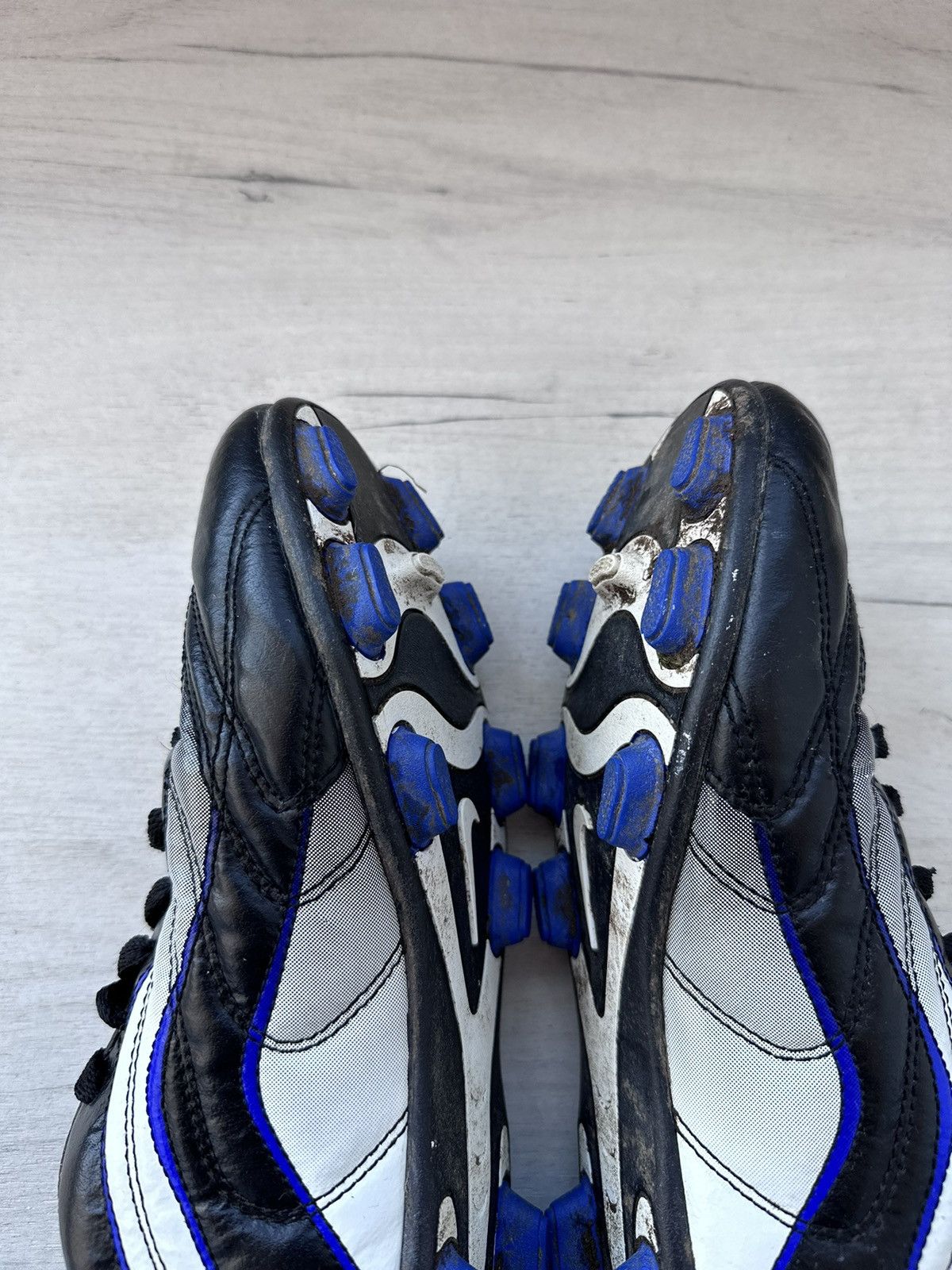 Nike × Vintage Nike Mercurial R9 Ronaldo Fenomeno 2000 Football Cleats US10 Size US 10 / EU 43 - 8 Thumbnail