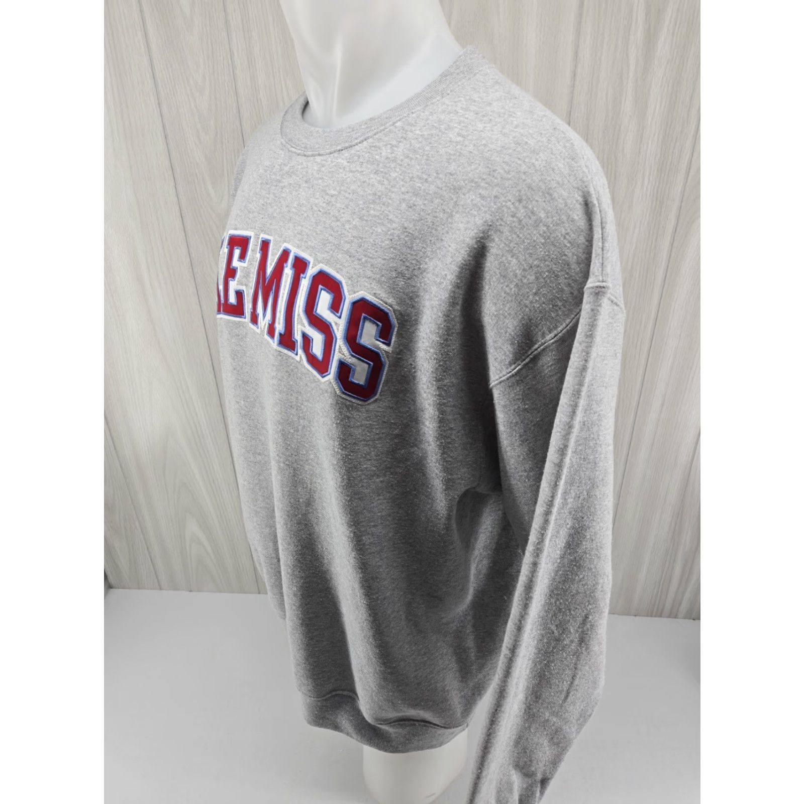 Champion VINTAGE Champion Crewneck Sweatshirt XL Gray Men Size US XL / EU 56 / 4 - 5 Thumbnail