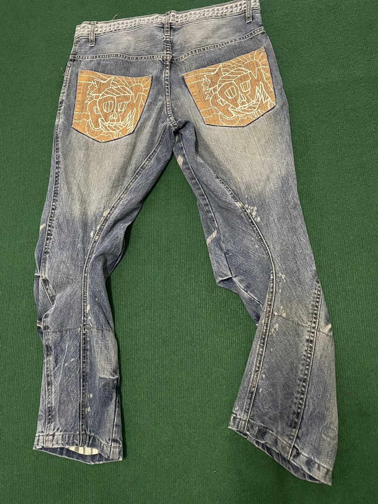 PPFM Rare PPFM Distressed Big Painted Twisted Leg Jeans Size US 32 / EU 48 - 5 Thumbnail
