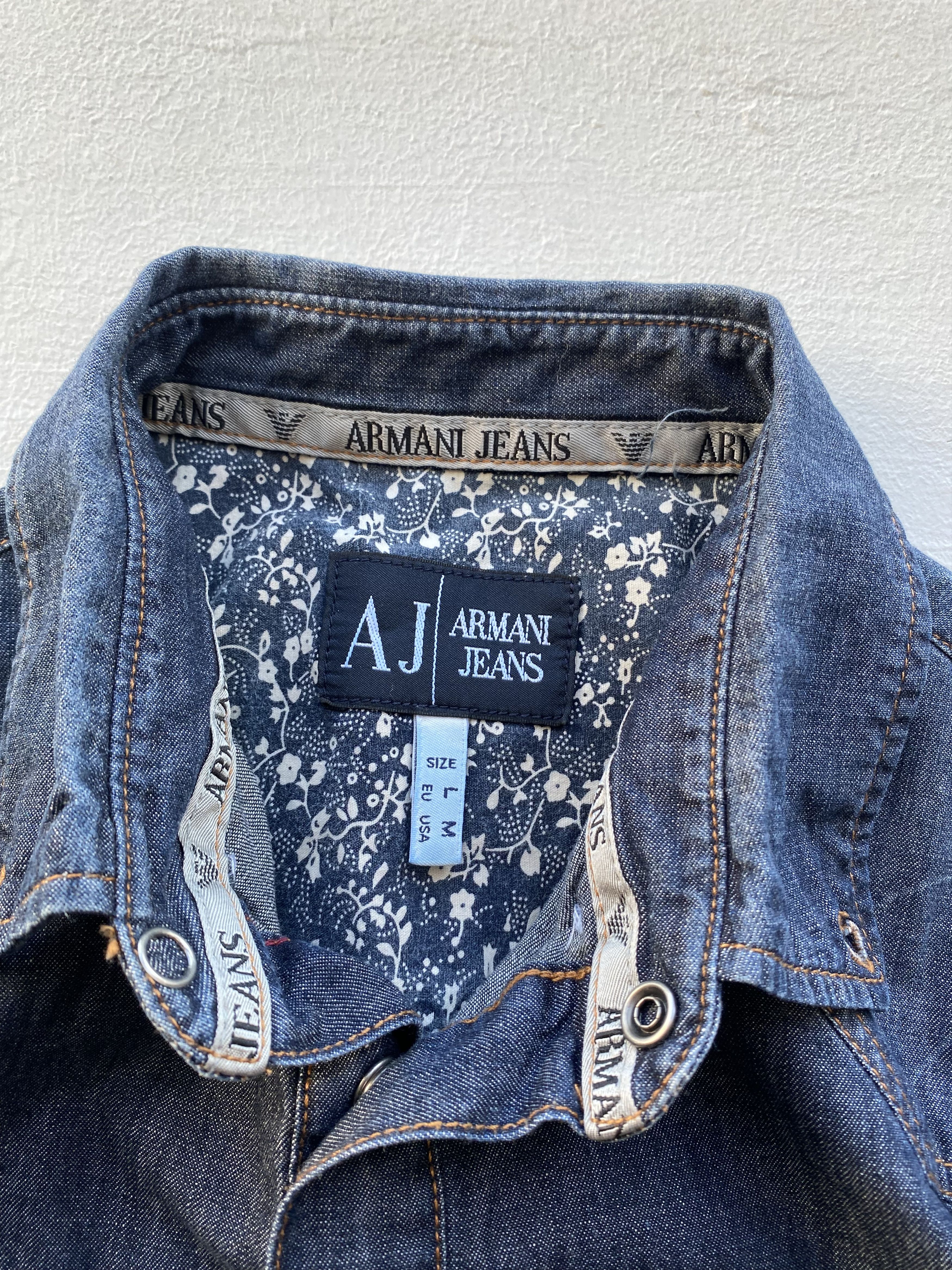 Armani 90s Armani Jeans Archive Designer Blue Denim Button Shirt M Size US M / EU 48-50 / 2 - 5 Thumbnail