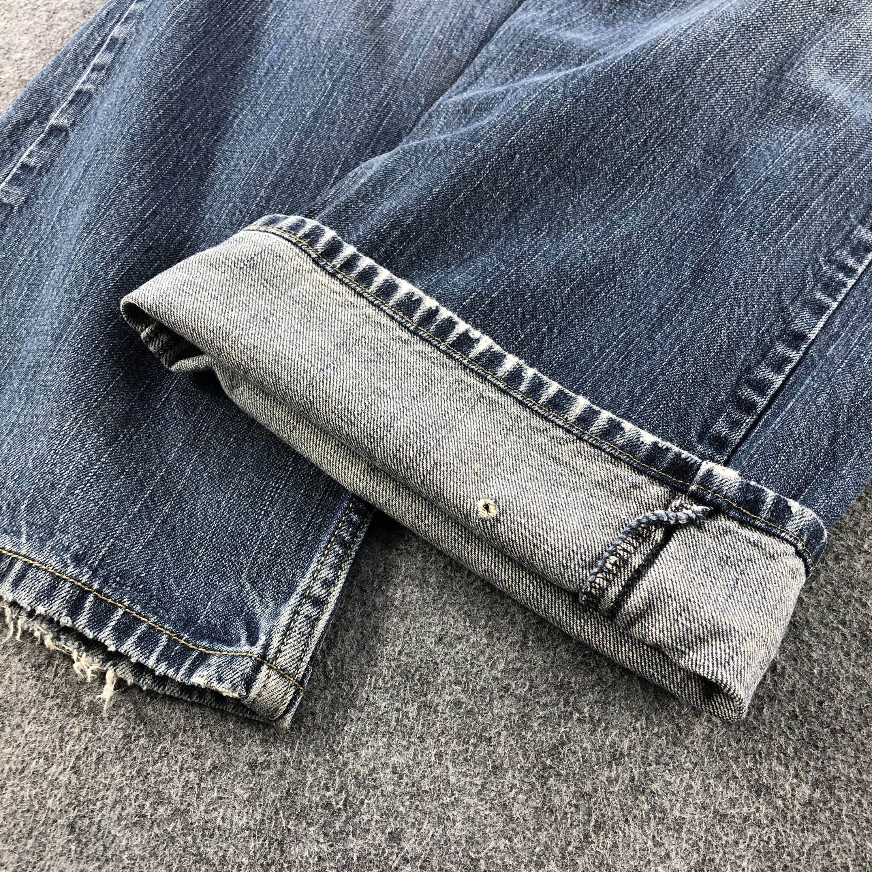 Levi's Vintage Mid Blue Levis 569 Jeans-J1260 Size US 37 - 7 Thumbnail