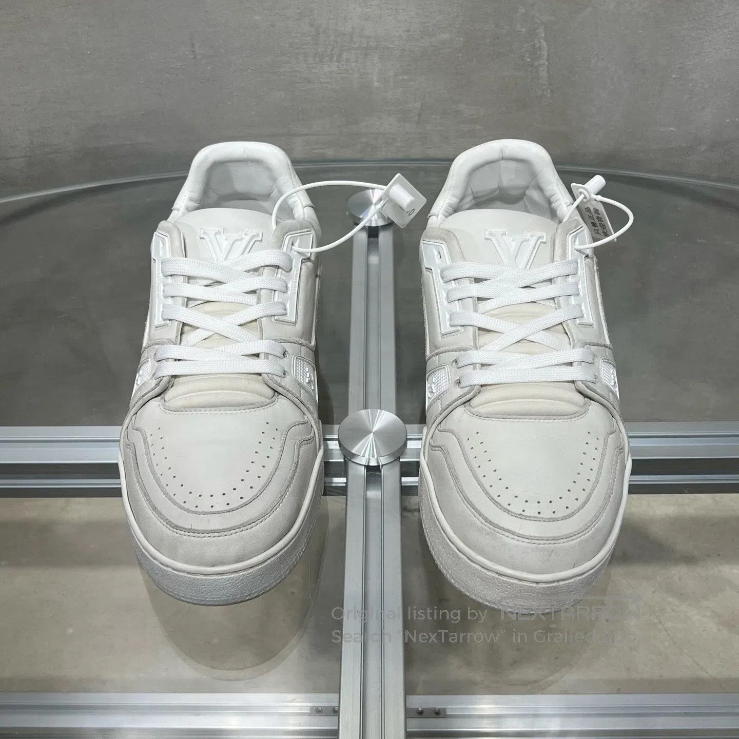 Louis Vuitton Louis Vuitton Trainer aged white shoes Size US 7.5 / EU 40-41 - 2 Thumbnail