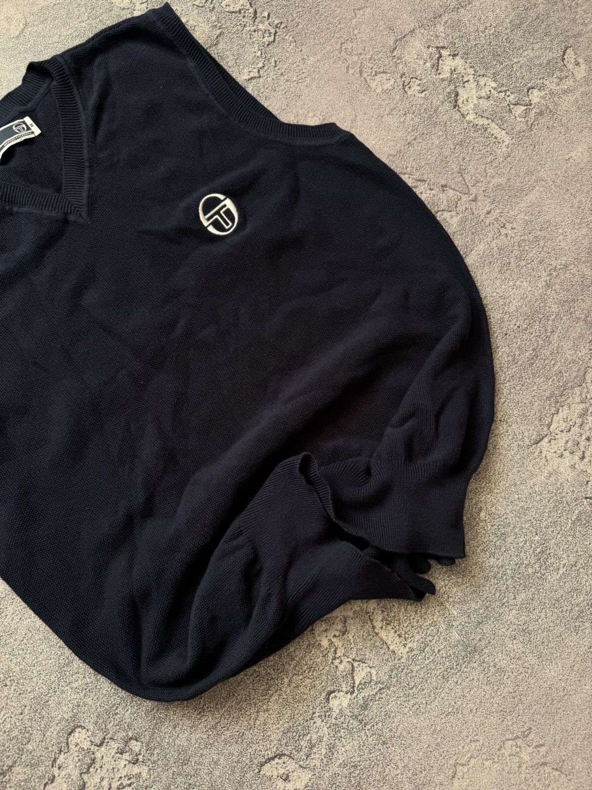Sergio Tacchini × Vintage Sergio Tacchini M vintage v-neck knitwear vest sweater 00s Size US M / EU 48-50 / 2 - 3 Thumbnail