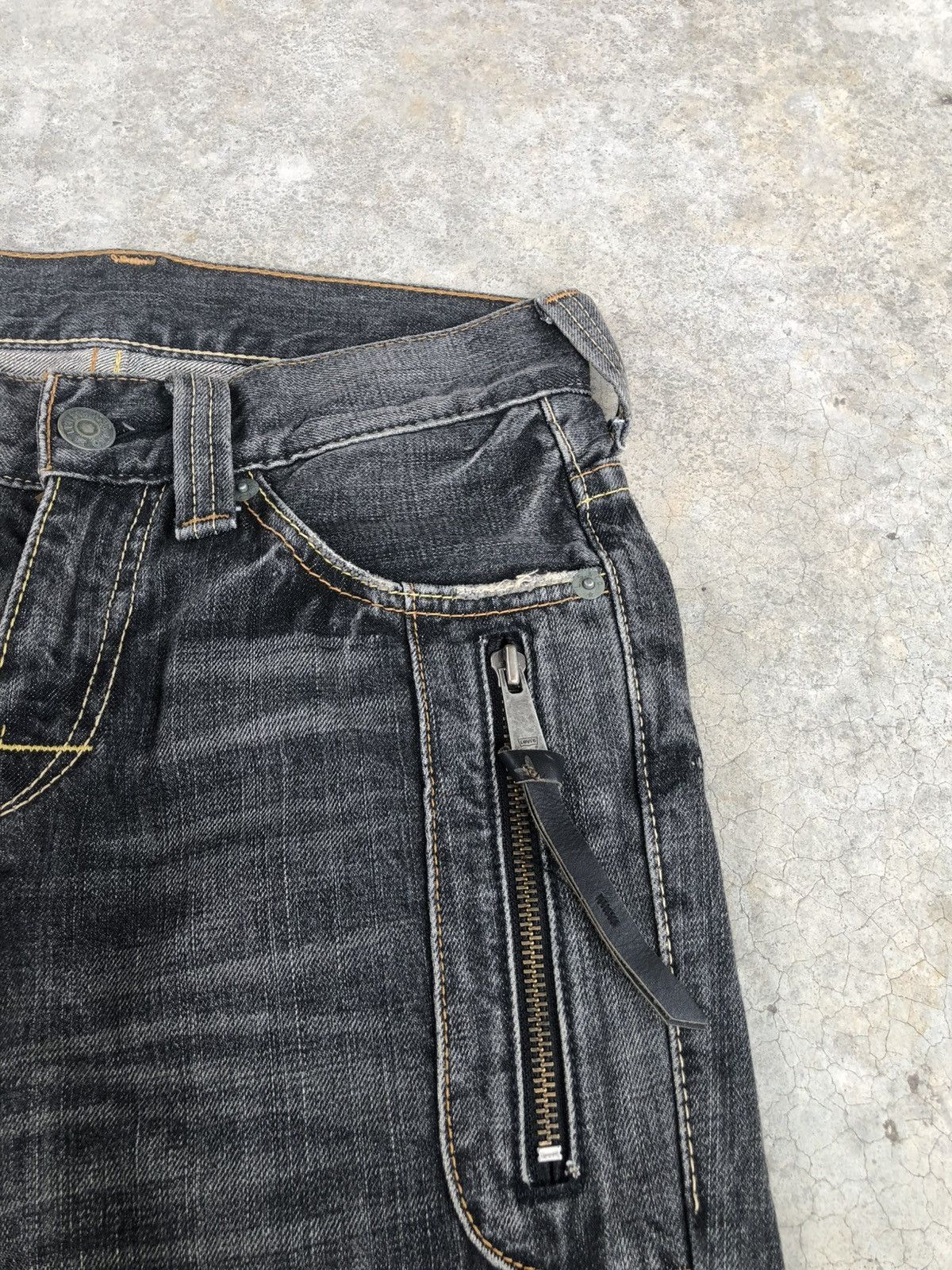 If Six Was Nine Levis 507 Flared Jeans Bootcut Distressed Denim Size US 30 / EU 46 - 15 Thumbnail