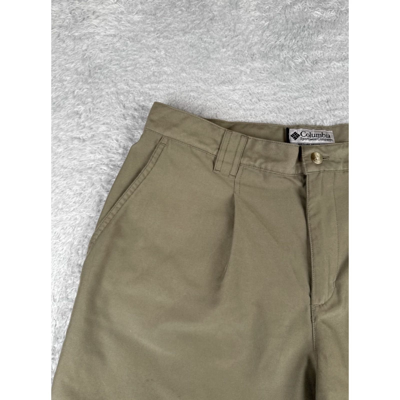 Vintage VINTAGE Columbia Shorts Mens 34 Green Pleated Bermuda 100% Polyester Bermuda 34x9 Cargo Pocket Easy Care Machine Washable Mens Shorts Green 34 Size US 34 / EU 50 - 4 Thumbnail