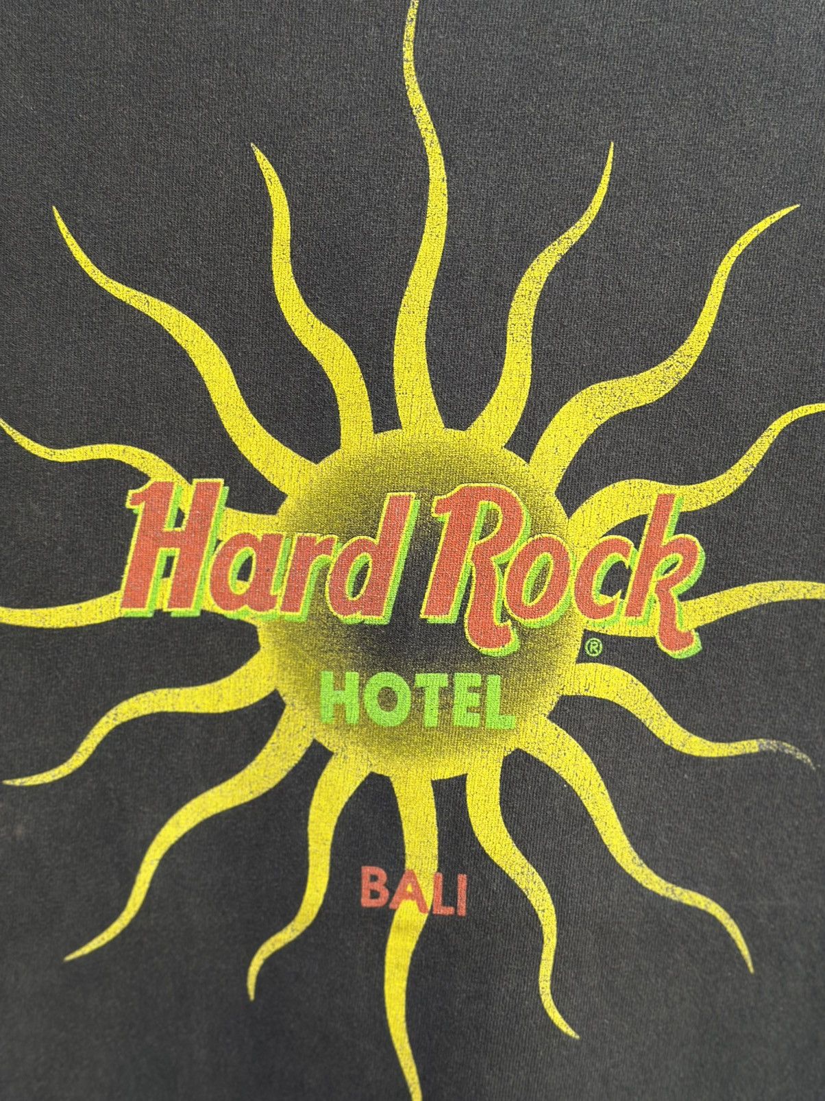 Hard Rock Cafe × Vintage Vintage Hard Rock Hotel Bali Sun Faded Size US M / EU 48-50 / 2 - 2 Thumbnail