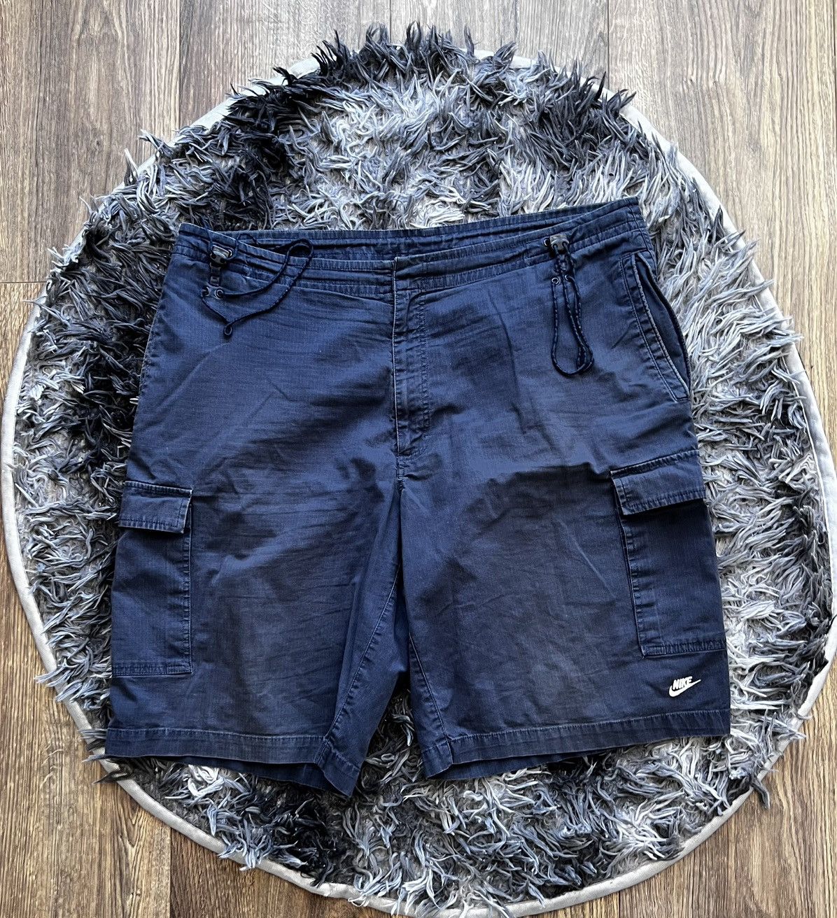 Nike VERY RARE vintage cargo shorts Nike size XL Size US 38 / EU 54 - 1 Thumbnail
