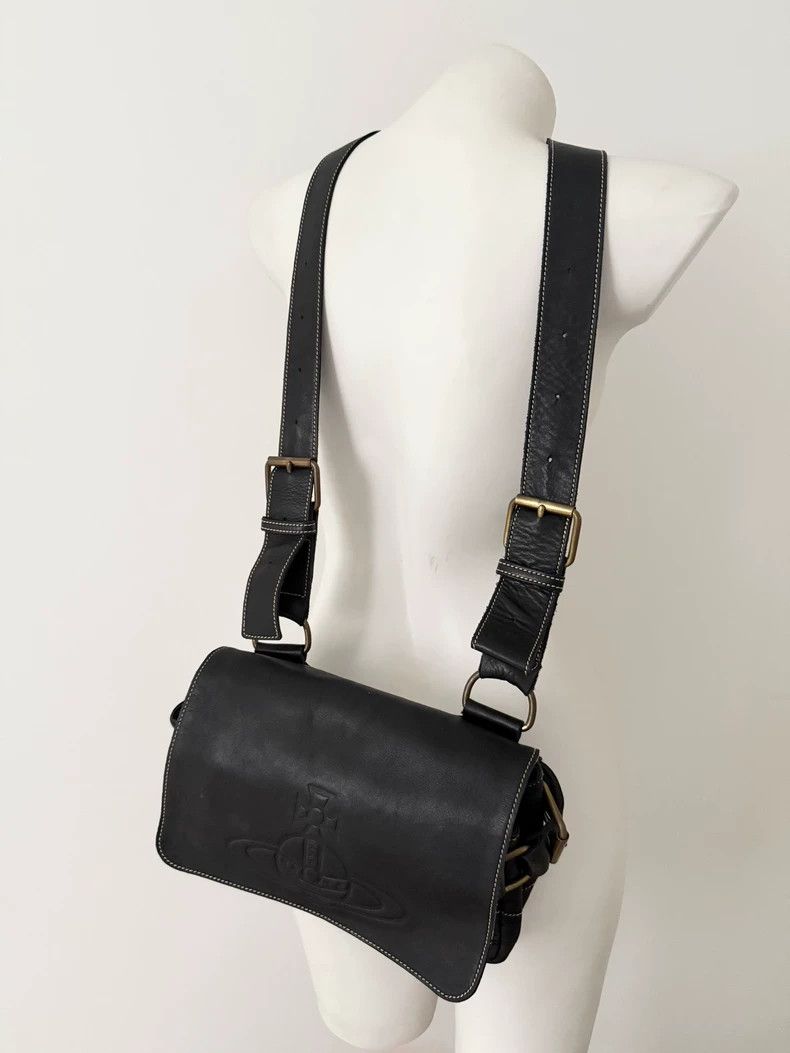 Vivienne Westwood Vivienne Westwood size os Black true leather Saturn embosse Size ONE SIZE - 1 Thumbnail