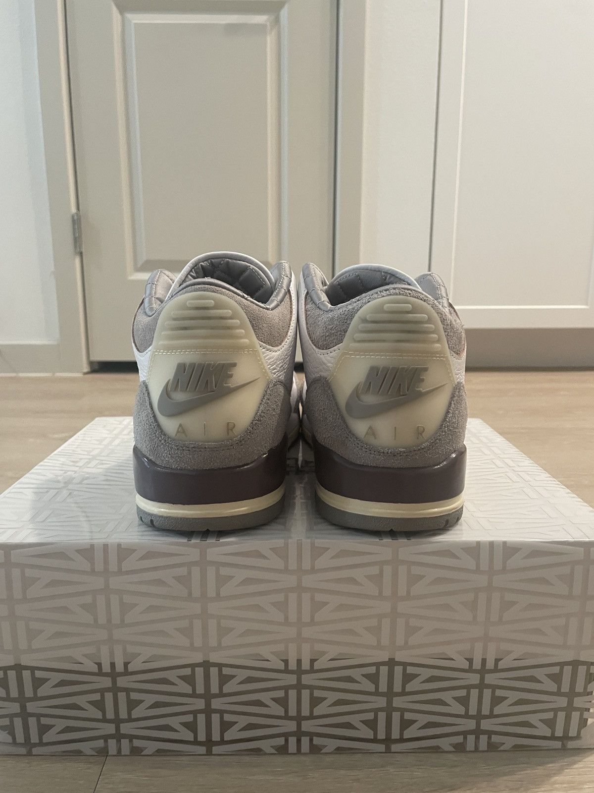 A Ma Maniere Air Jordan 3 Retro SP x A Ma Maniére “Raised by Women” Size US 10.5 / EU 43-44 - 4 Thumbnail