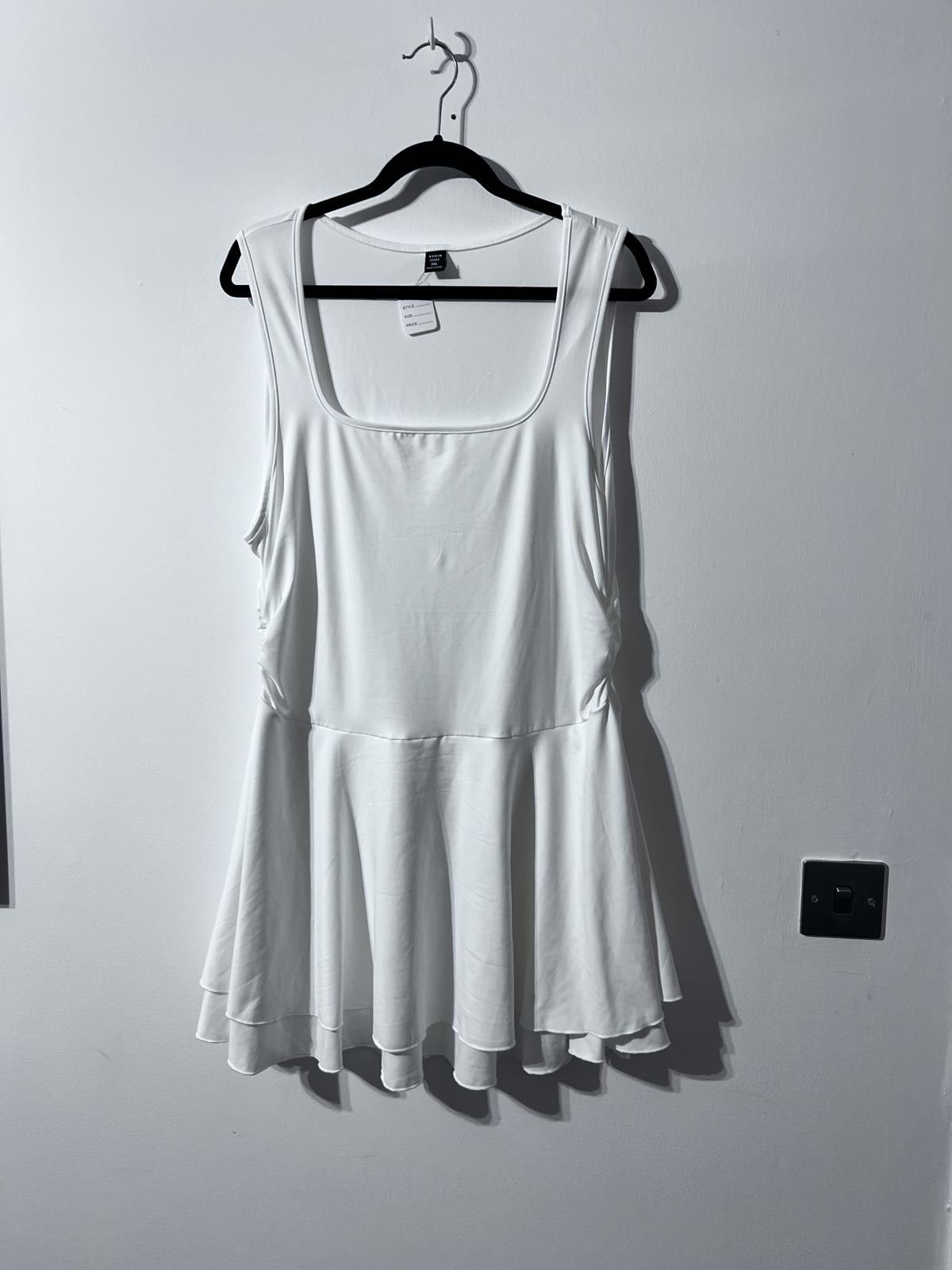 Shein SHEIN Curve White Sleeveless Dress – 3XL (UK 22) Size XXL / US 16-18 / IT 52-54 - 2 Thumbnail