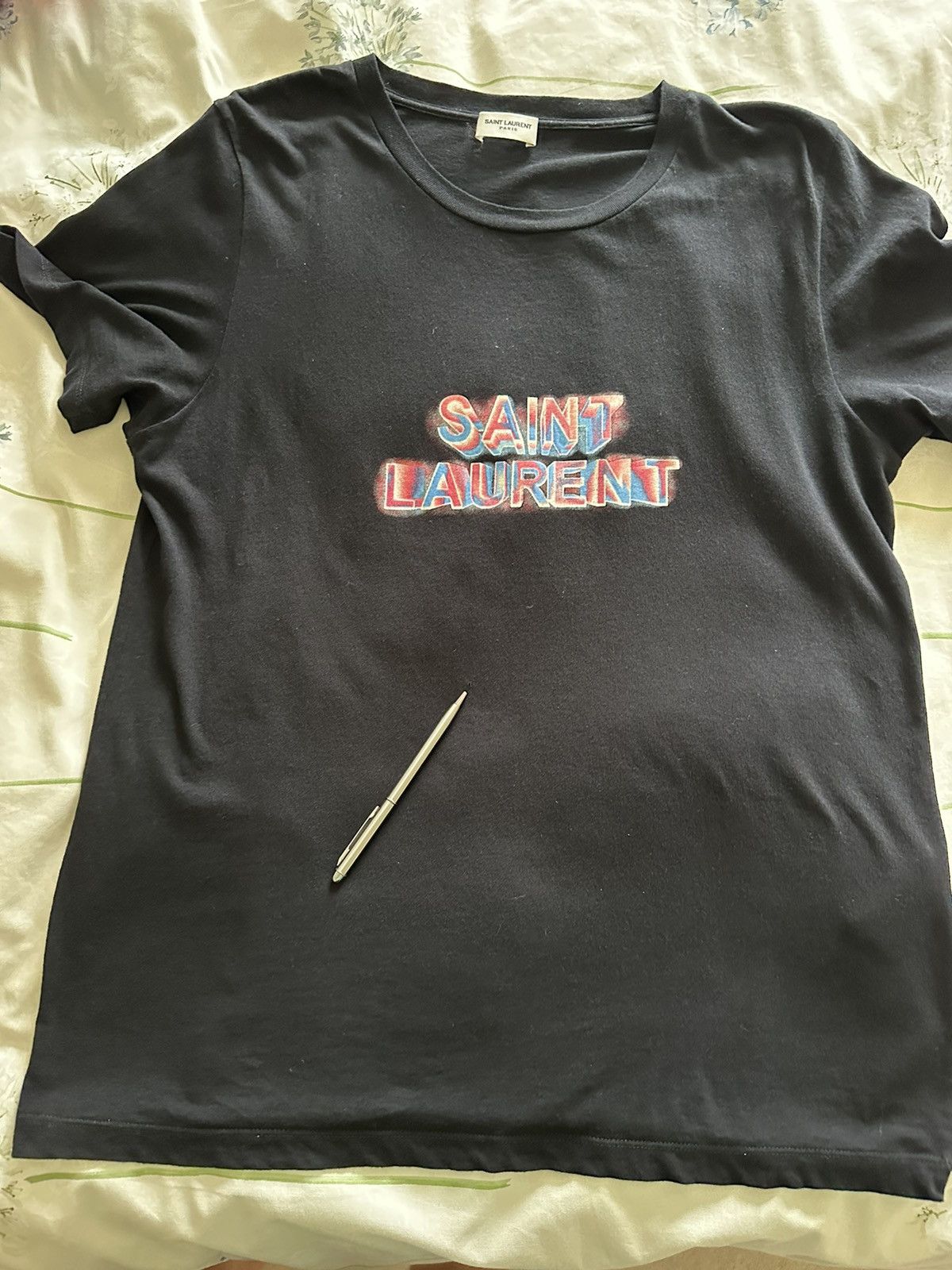 Saint Laurent Paris Saint Laurent neon logo black t shirt Size US S / EU 44-46 / 1 - 20 Thumbnail