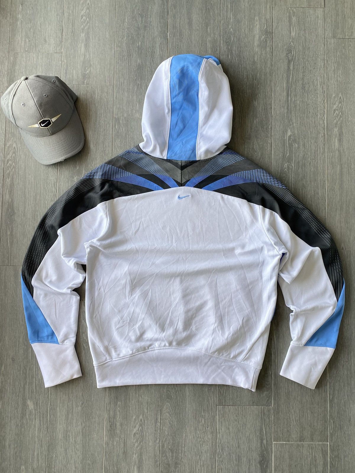 Nike × Nike ACG × Vintage Vintage 00’s Nike Tn Air Center Logo Hoodie Size US S / EU 44-46 / 1 - 7 Thumbnail