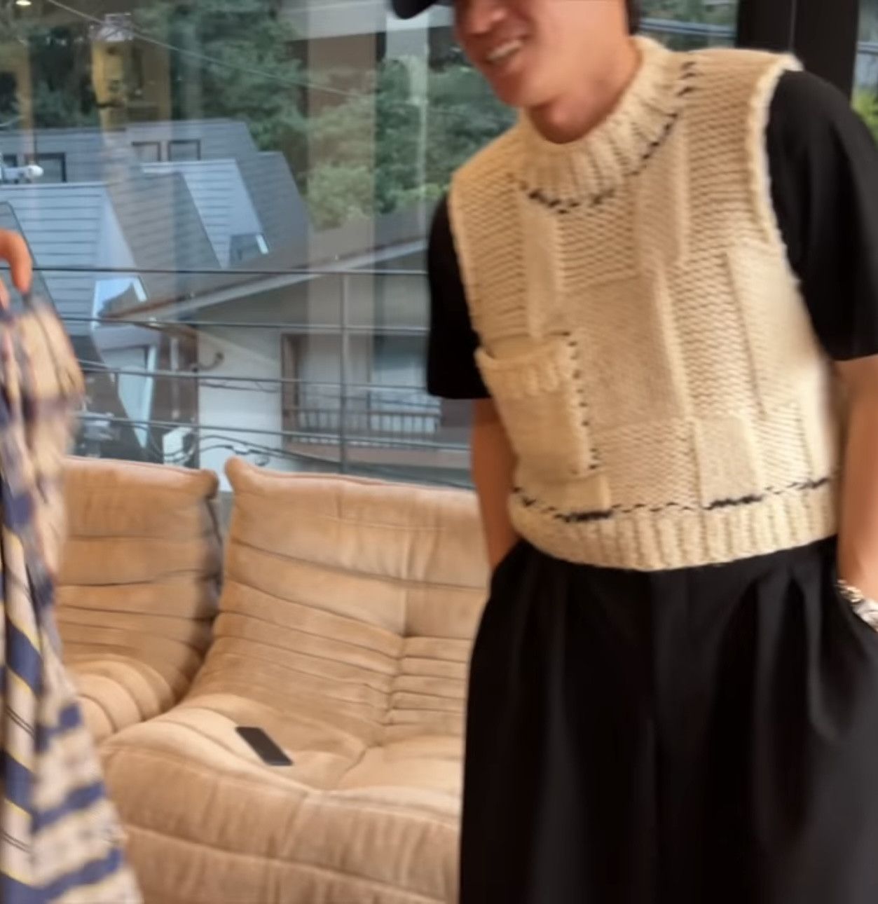 Raf Simons Blow up Cropped Patchwork Knit Vest Size US M / EU 48-50 / 2 - 9 Thumbnail