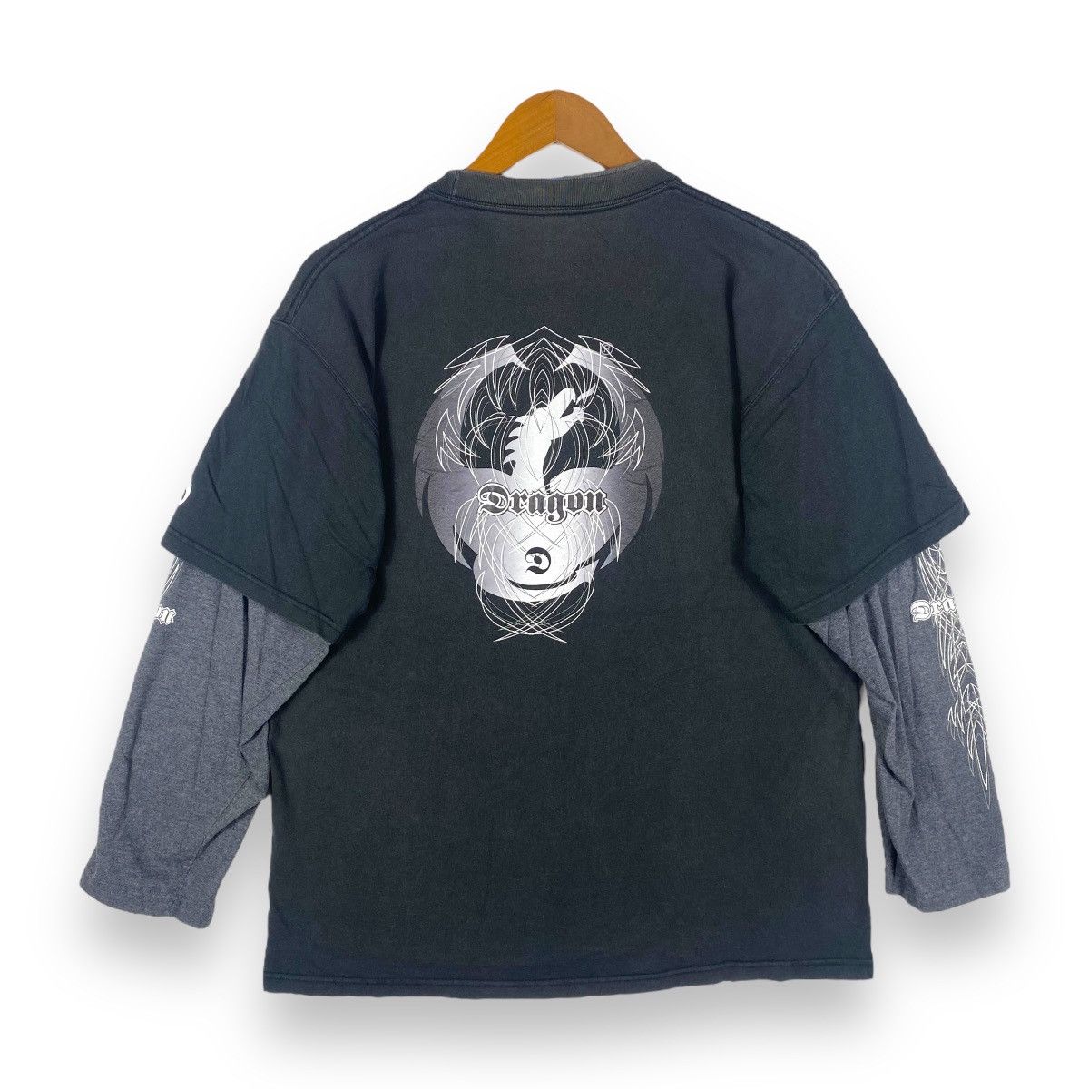Vintage Vintage 00's DRAGON SKATES Tribal Design Long Sleeve Tee Y2K Size US L / EU 52-54 / 3 - 1 Thumbnail