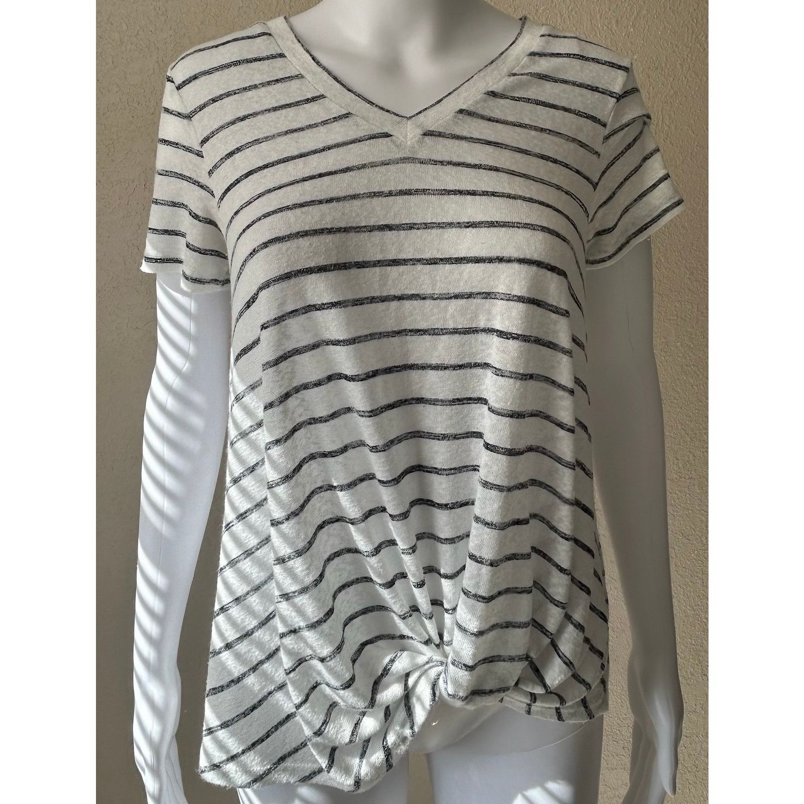 Other Caslon | Women’s Striped Knotted Short Sleeve Top | XS Size XS / US 0-2 / IT 36-38 - 1 Thumbnail