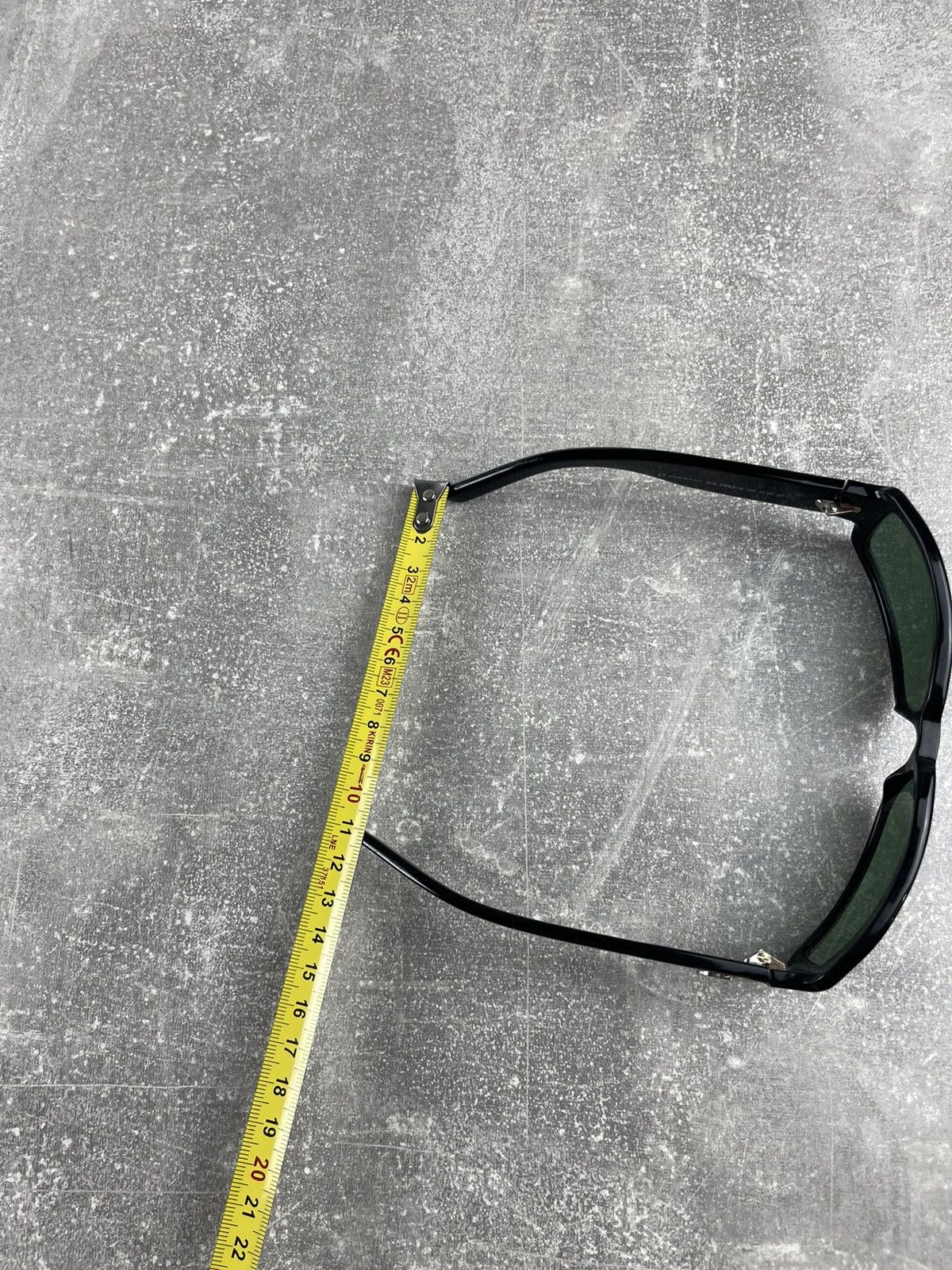 Gucci Gucci GG Black Rectangular Sunglasses Green Lens Italy Size ONE SIZE - 10 Thumbnail
