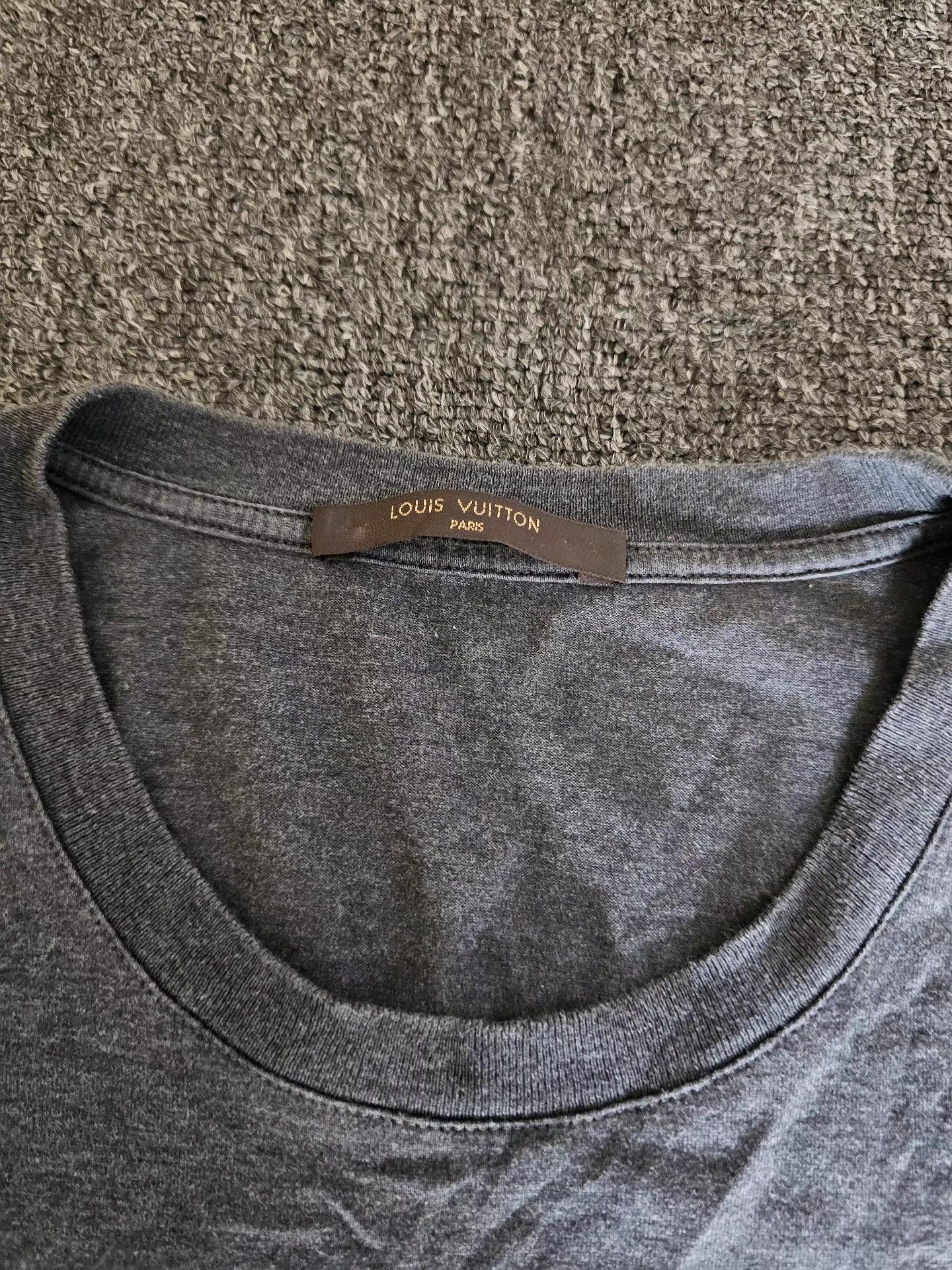 Louis Vuitton Louis Vuitton Men's Grey Short Sleeve T-shirt Size US M / EU 48-50 / 2 - 4 Thumbnail