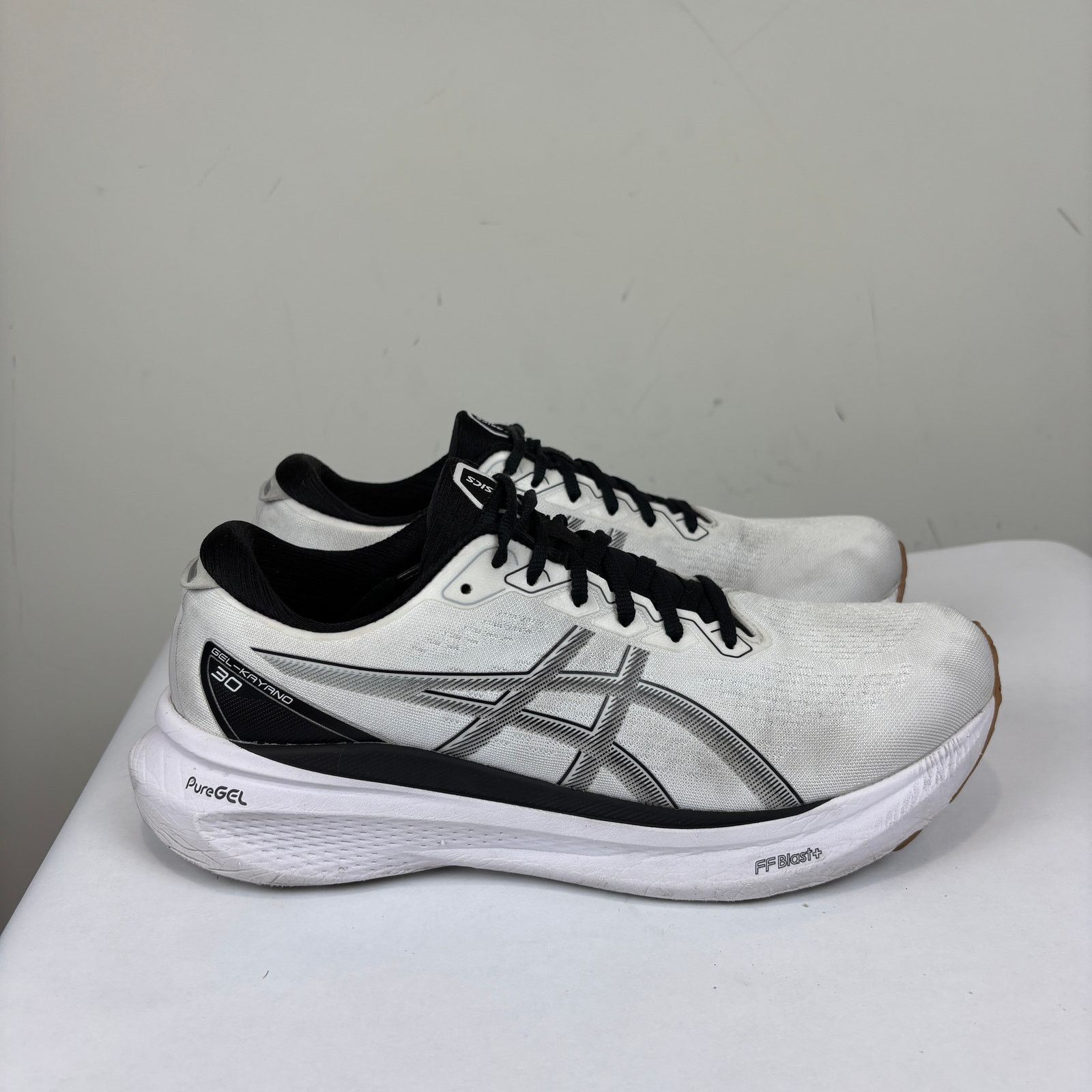 Asics Asics Gel Kayano 30 Running Sneakers Shoes Men's 11 Size US 11 / EU 44 - 3 Thumbnail