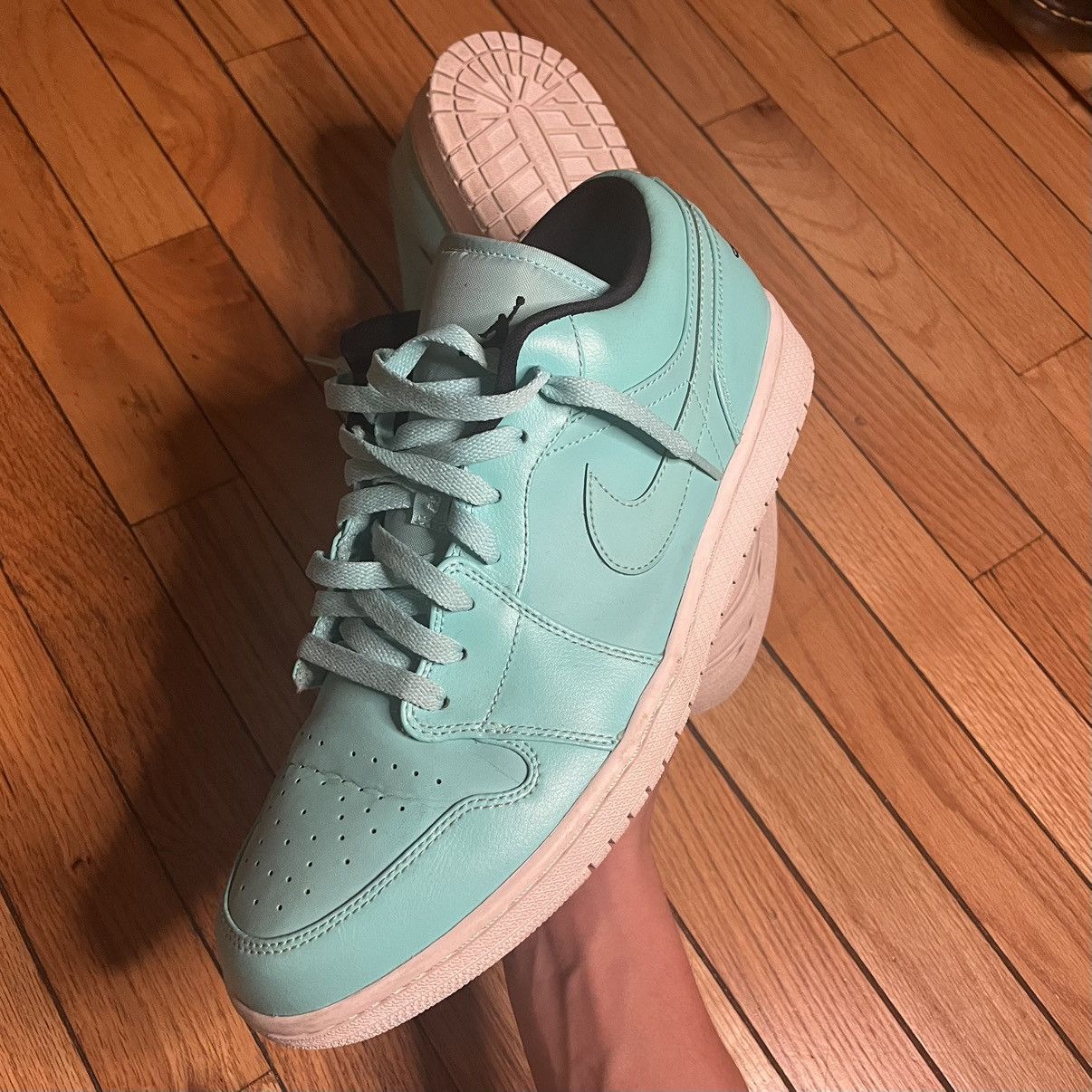 jordan 1 low hyper turquoise