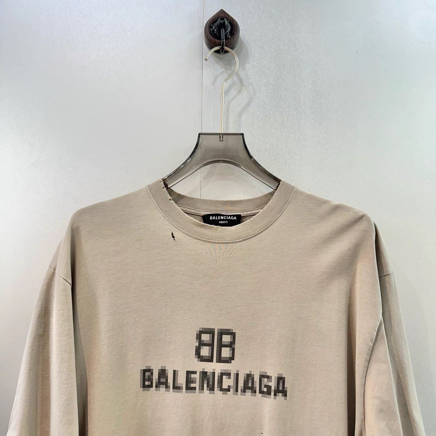 Balenciaga Balenciaga Mosaic Blurred Logo Distressed Holes XXS T-shirt Size US XXS / EU 40 - 4 Thumbnail