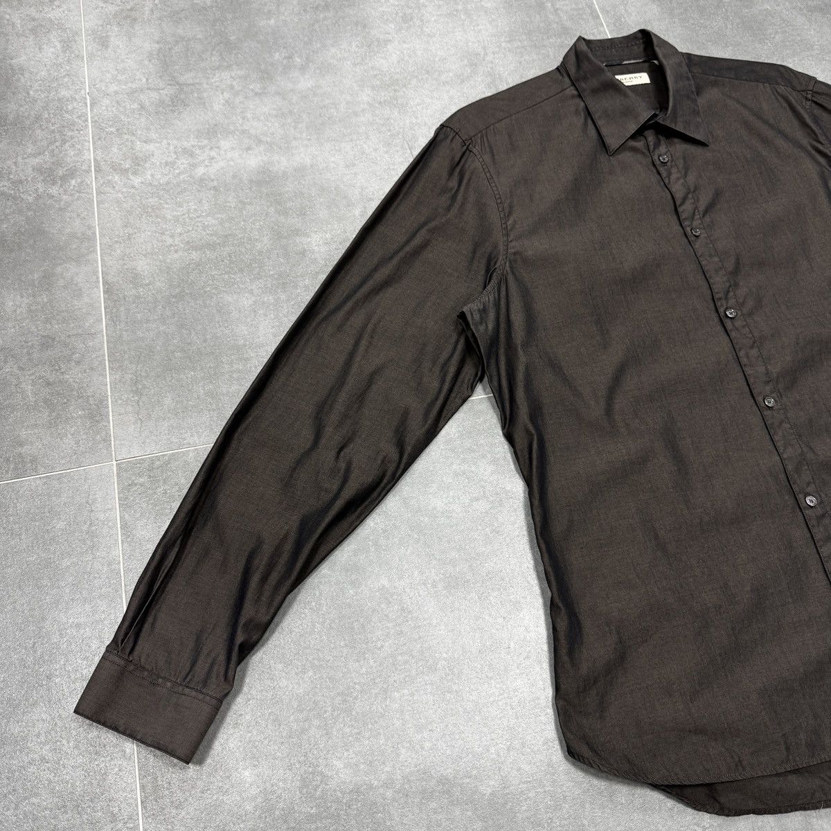 Burberry Burberry London Brown Button Shirt Long Sleeve Size 16-41 Size US M / EU 48-50 / 2 - 3 Thumbnail