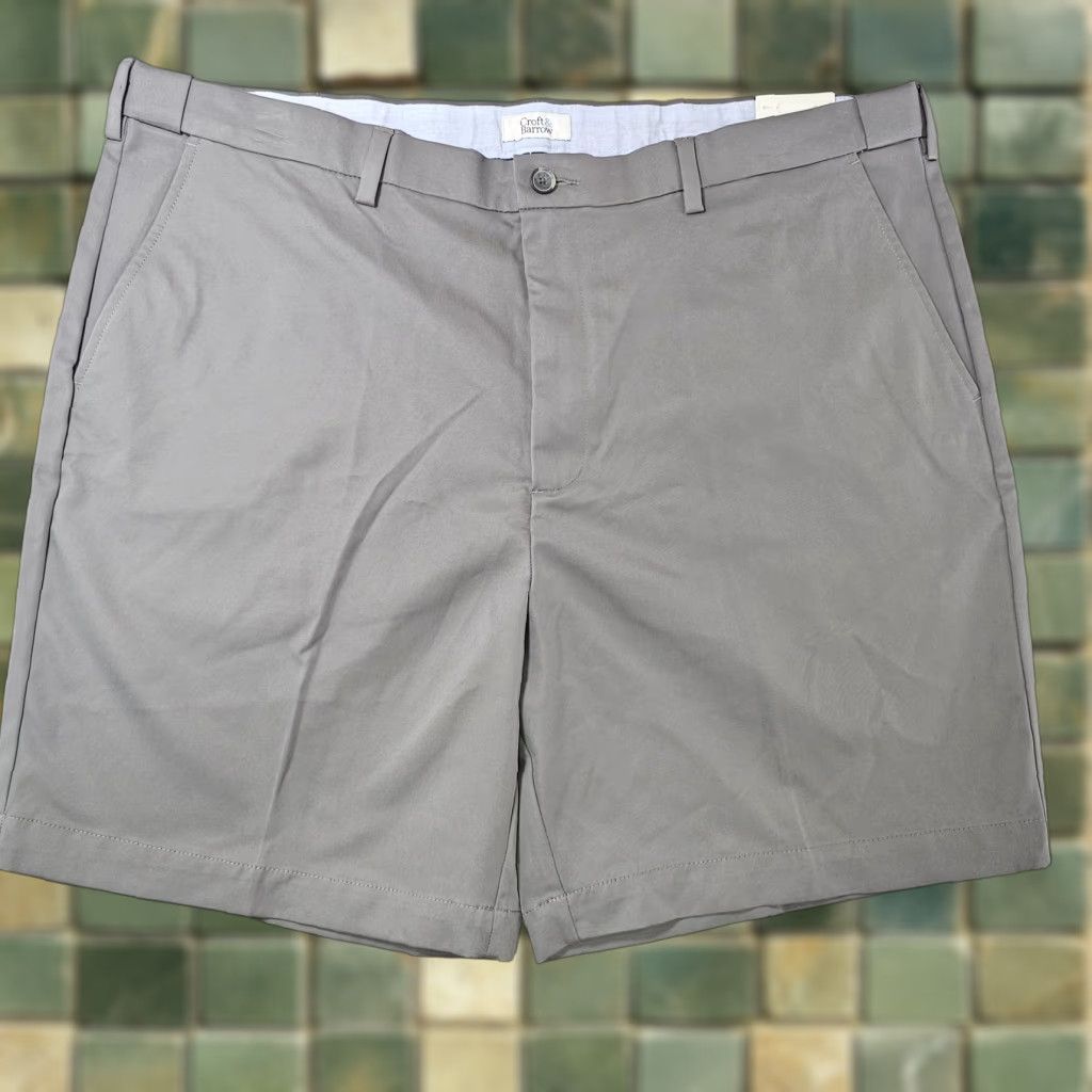 Croft & Barrow Croft & Barrow Quick Dry Performance Shorts Mens 44 Gray Chino Flat Front NWT Size US 44 / EU 60 - 1 Thumbnail