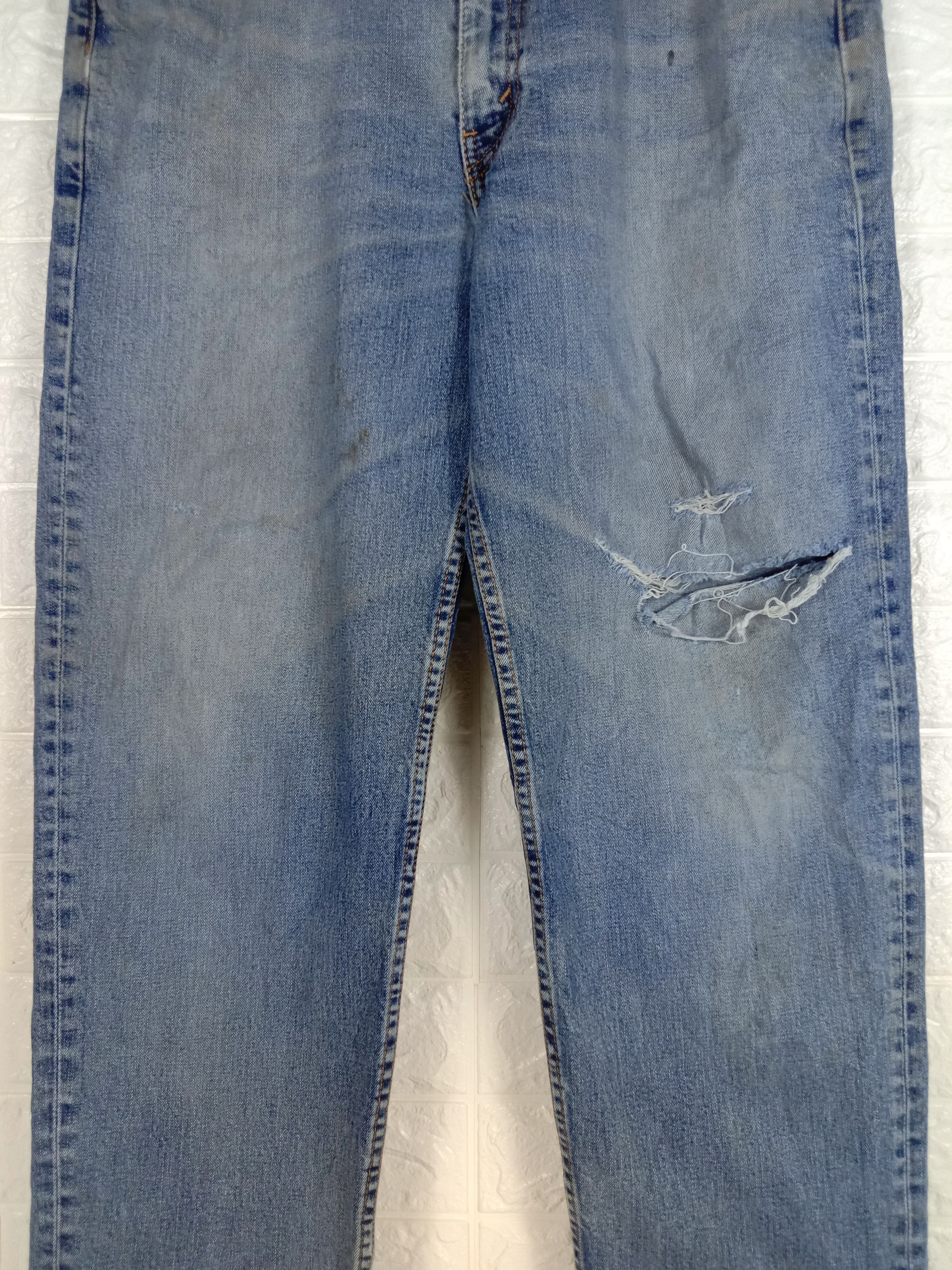 Levi's Vintage Levi's 550 Faded Blue Jeans Distressed Denim Size US 35 - 3 Thumbnail