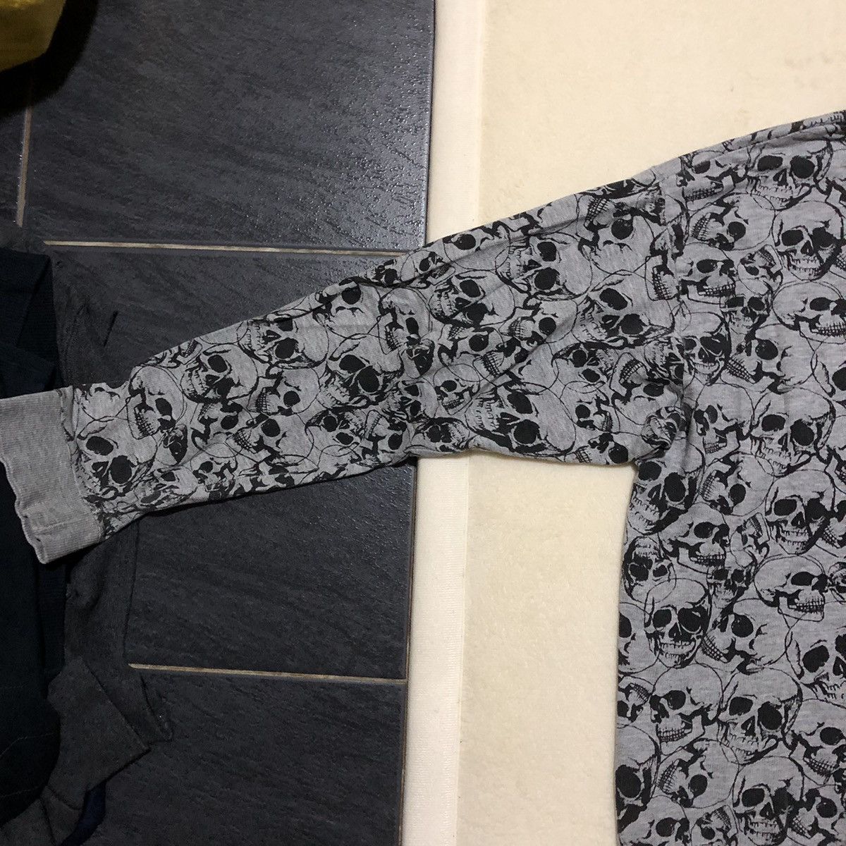H&M H&M Skull Full Print Sweatshirt Size M / US 6-8 / IT 42-44 - 7 Thumbnail