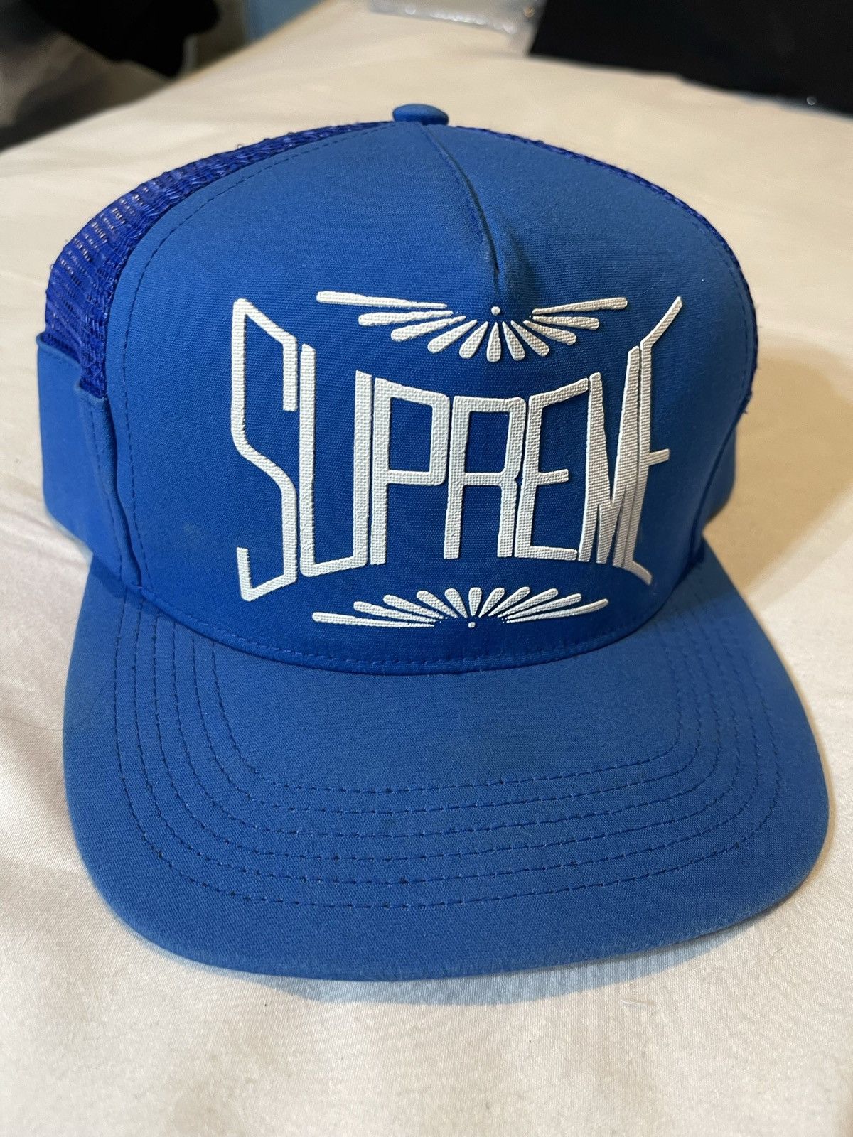 Supreme Supreme Blue Arc Logo Mesh SnapBack Size ONE SIZE - 6 Thumbnail