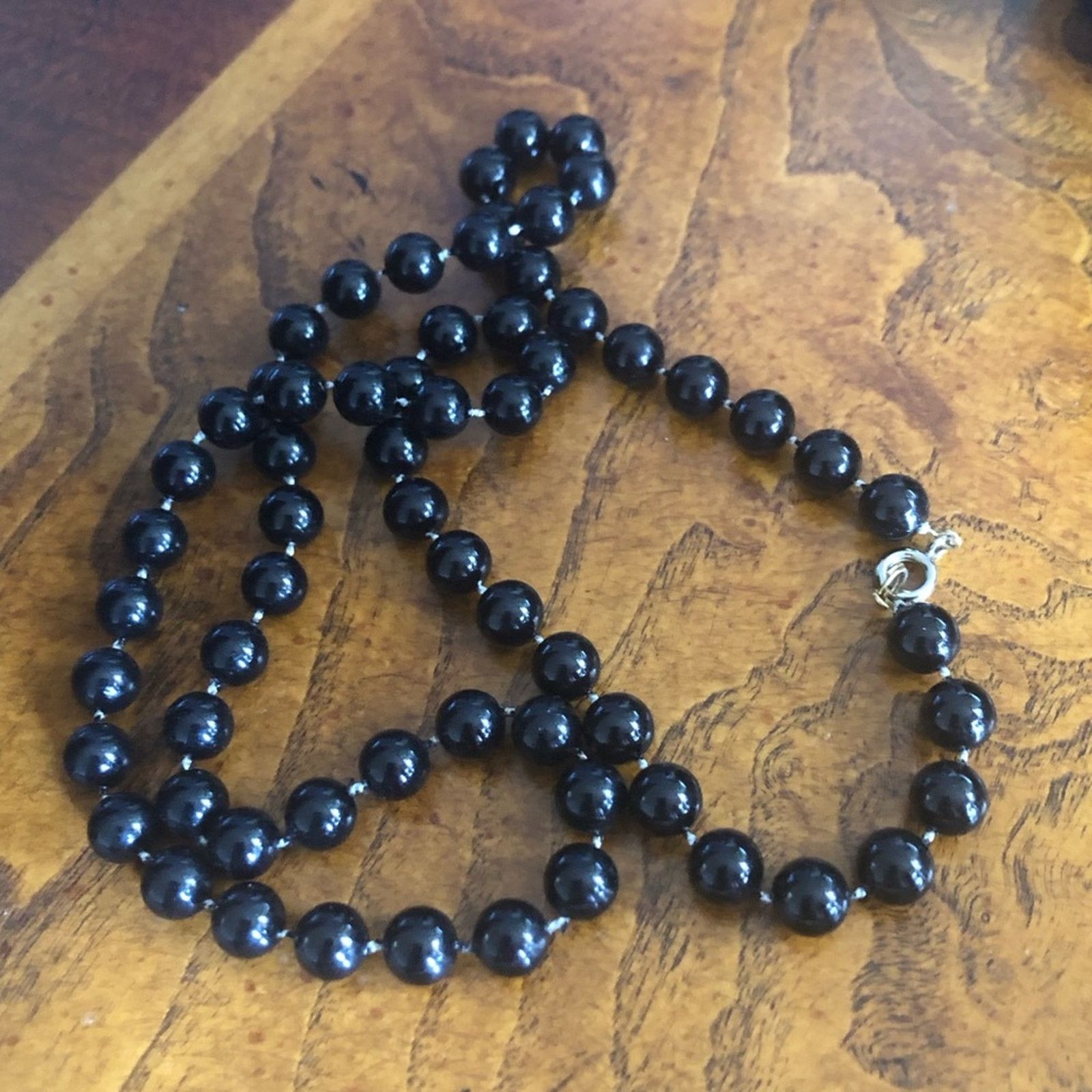 Vintage Vintage 80s black plastic pearl necklace Size ONE SIZE - 7 Thumbnail