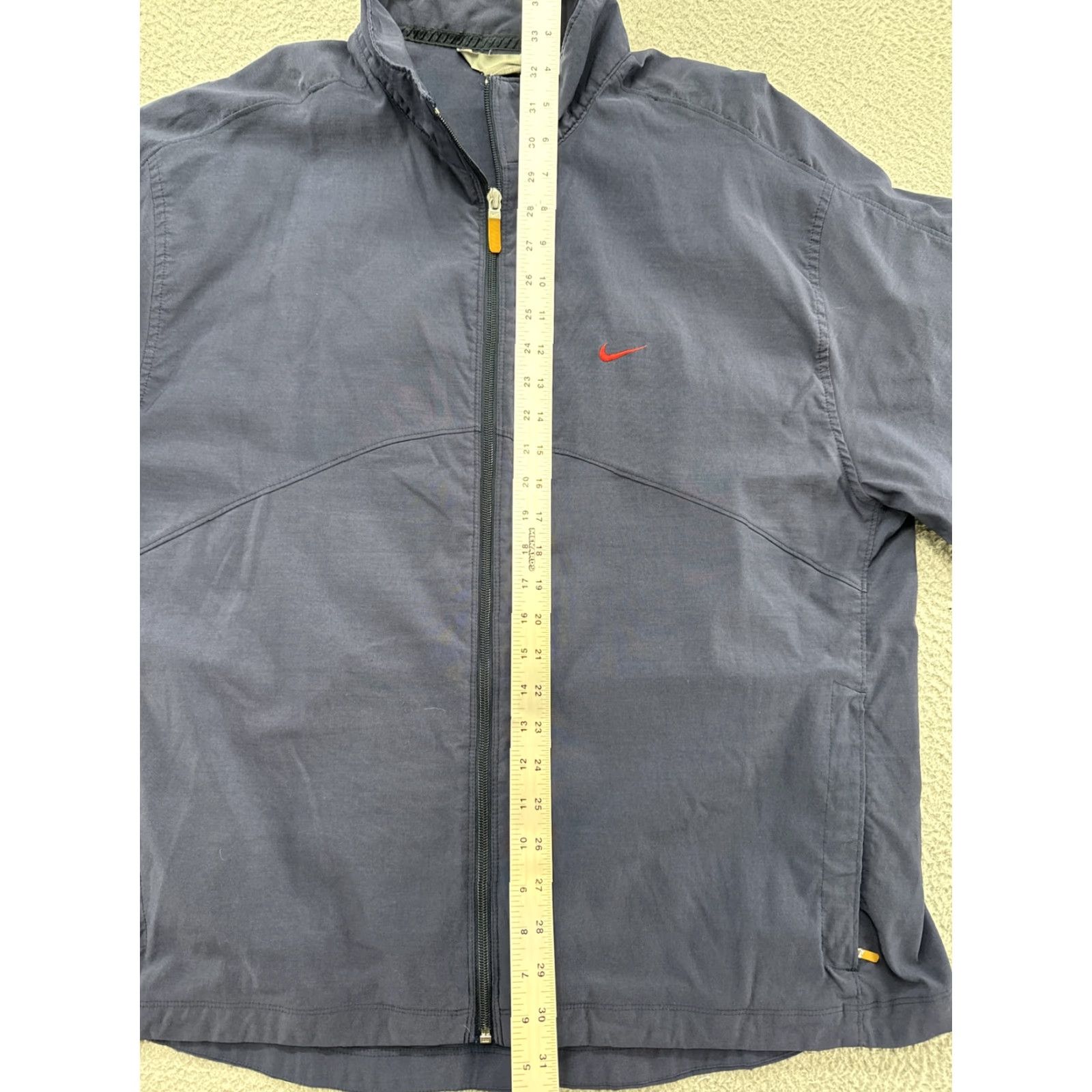 Nike VINTAGE Nike Mens Blue Zip Up Embroidered Windbreaker Y2K Silver Tag Size 2XL Jacket Windbreaker Logo Pockets Full Zip Casual Running & Jogging Men Size US XXL / EU 58 / 5 - 6 Thumbnail