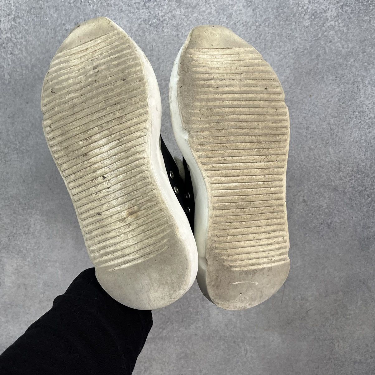 Rick Owens Drkshdw Rick Owen’s Drkshdw Low Top Shoes 40 Size US 7 / EU 40 - 10 Thumbnail