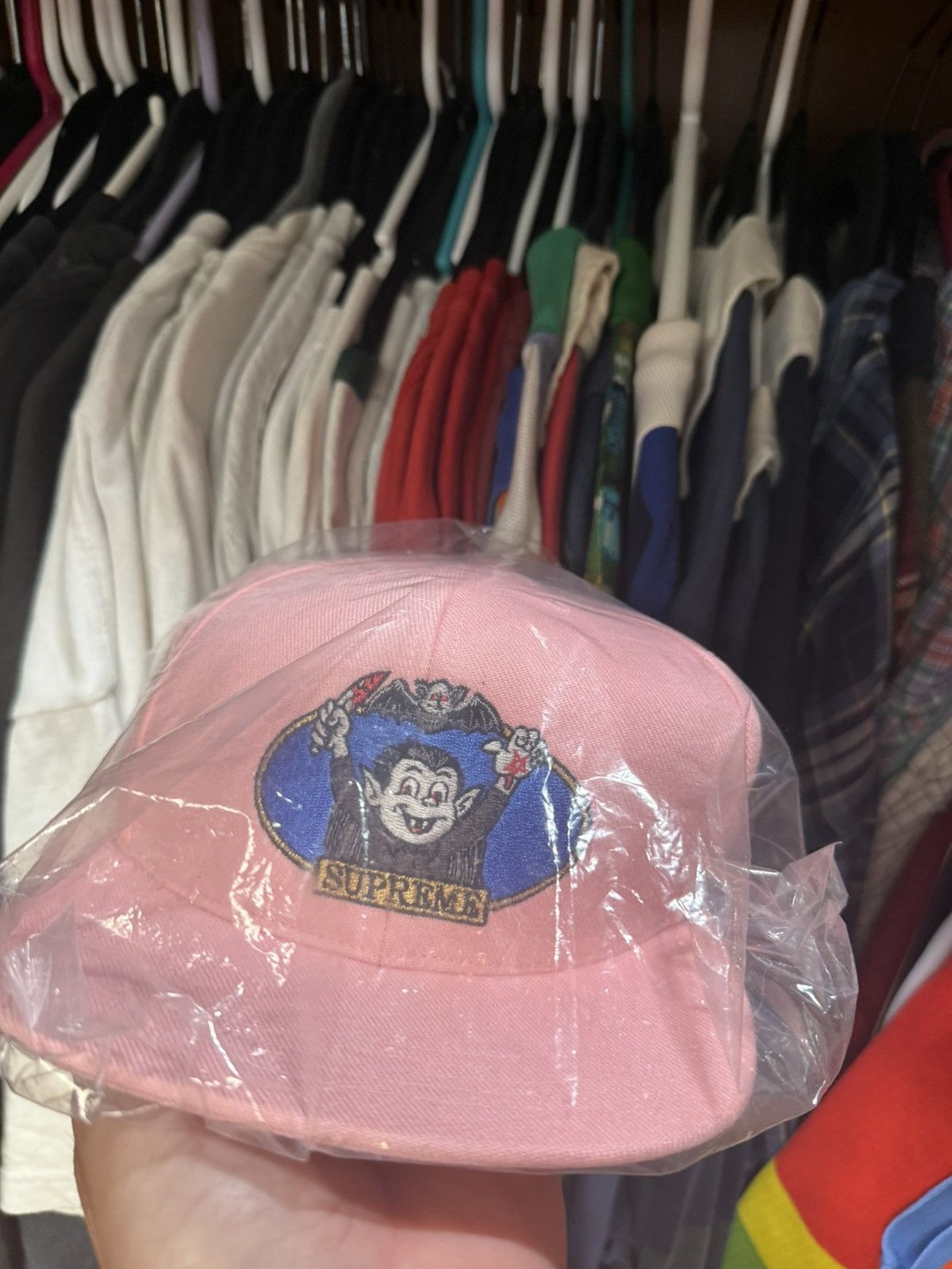 Supreme × Vintage Crazy Supreme Vampire Boy Snapback SS21 Brand New Size ONE SIZE - 3 Thumbnail